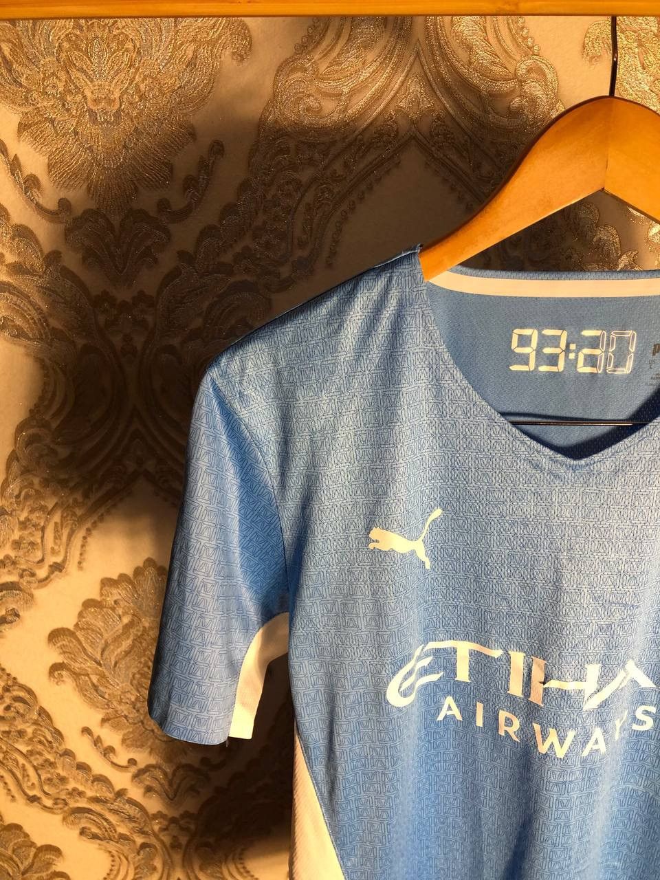 Puma VINTAGE PUMA FC MANCHESTER CITY ENGLAND SOCCER JERSEY RETRO Size US L / EU 52-54 / 3 - 6 Thumbnail