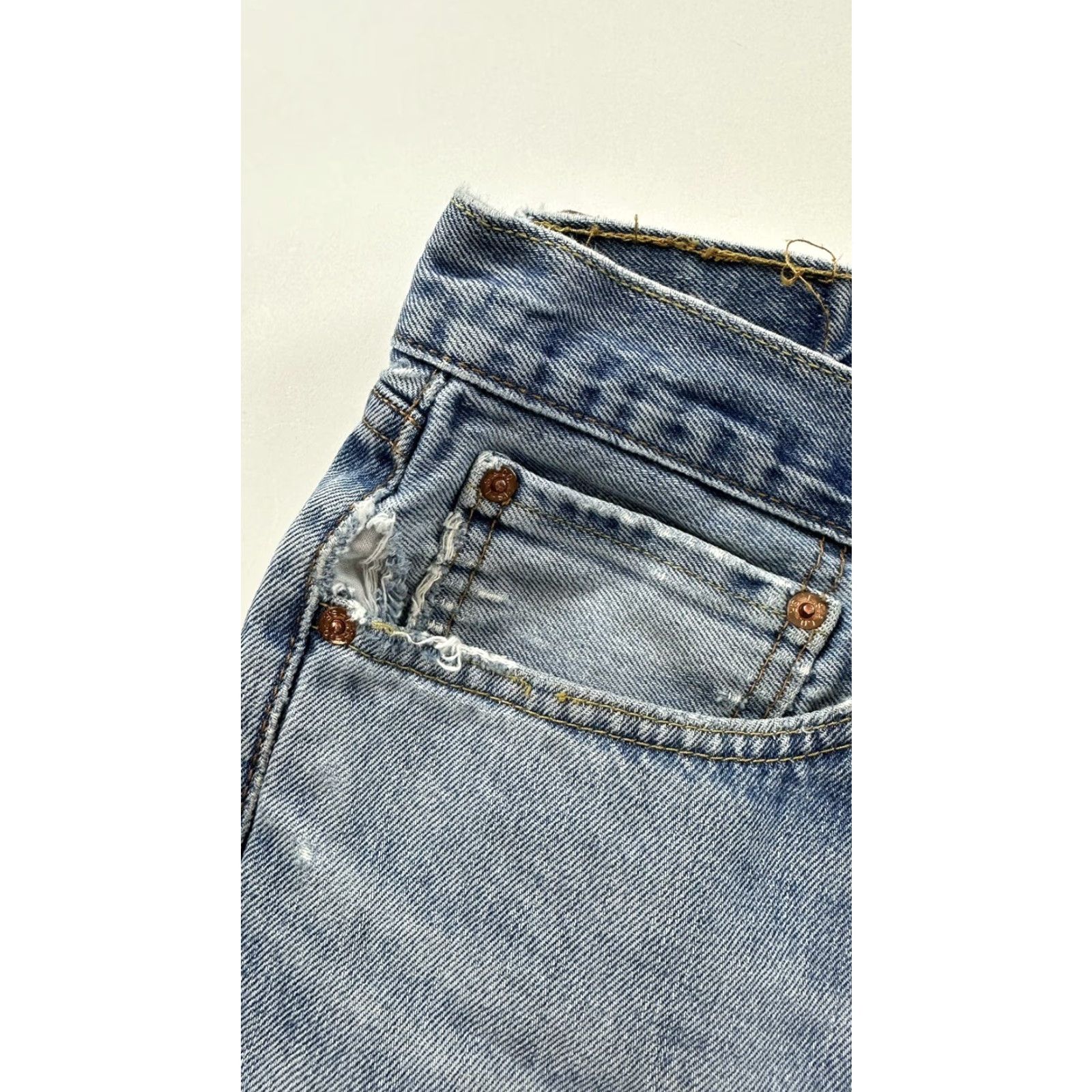 Levi's VINTAGE Levi's 505 Jeans Mens 34x29 Distressed Blue Jeans 34x34 Tagged 34x34 Mens Size US 34 / EU 50 - 7 Thumbnail