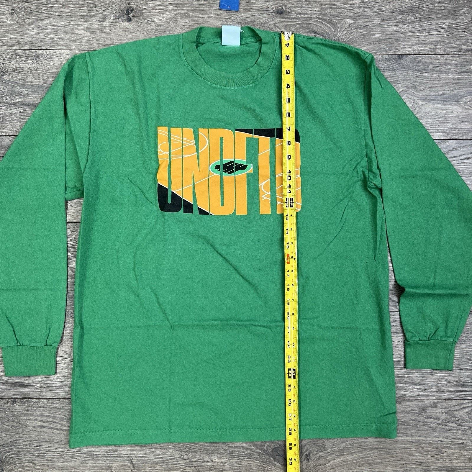 Undefeated Undefeated Long Sleeve Tee Size Large Mens Green Half Court Size US L / EU 52-54 / 3 - 2 Thumbnail