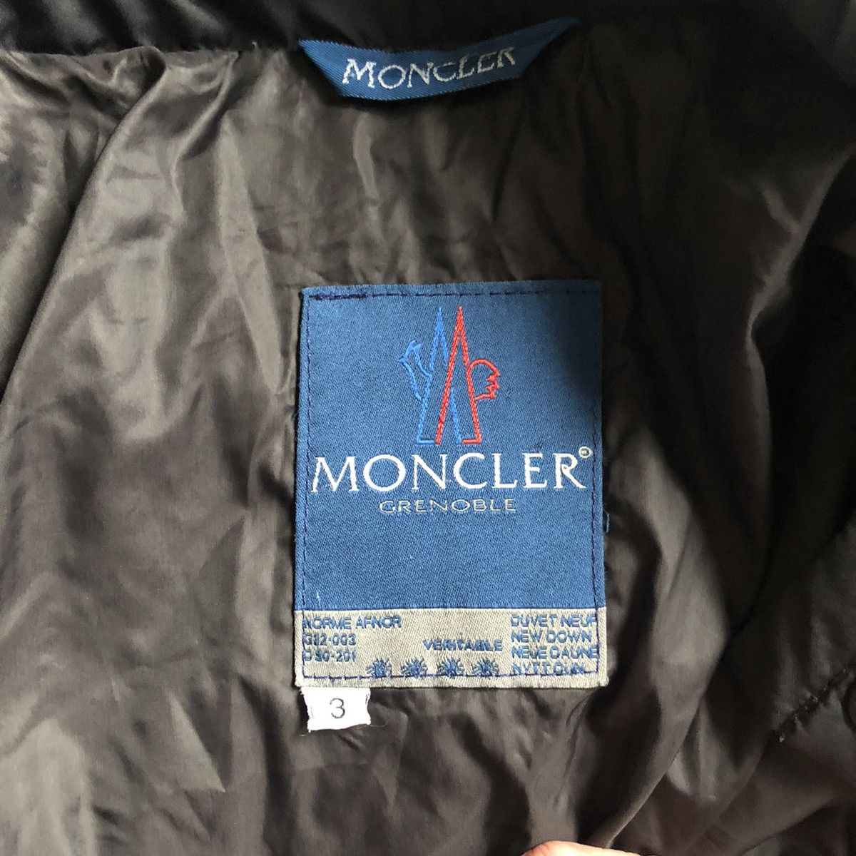 Moncler Moncler Grenoble minimalistic jacket Size US L / EU 52-54 / 3 - 6 Thumbnail
