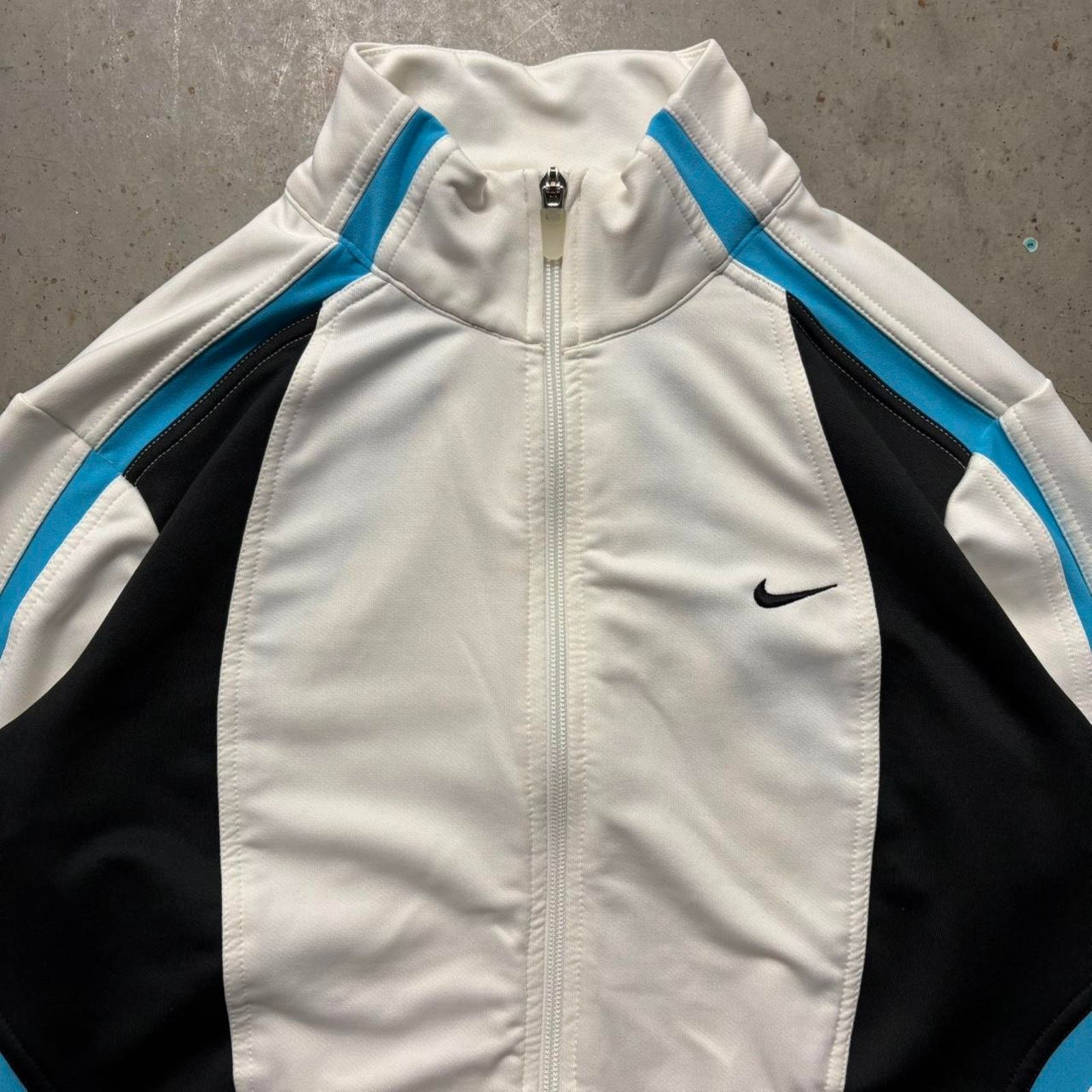 Japanese Brand × Nike × Vintage Crazy Vintage Y2K Nike Fit Dry Lightweight Track Jacket Size M / US 6-8 / IT 42-44 - 3 Thumbnail