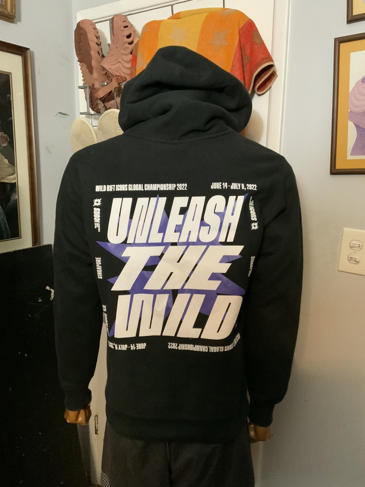 Independent Trading Co. League Of Legends Wild Rift Icons Global Championship Hoodie Size US S / EU 44-46 / 1 - 9 Thumbnail