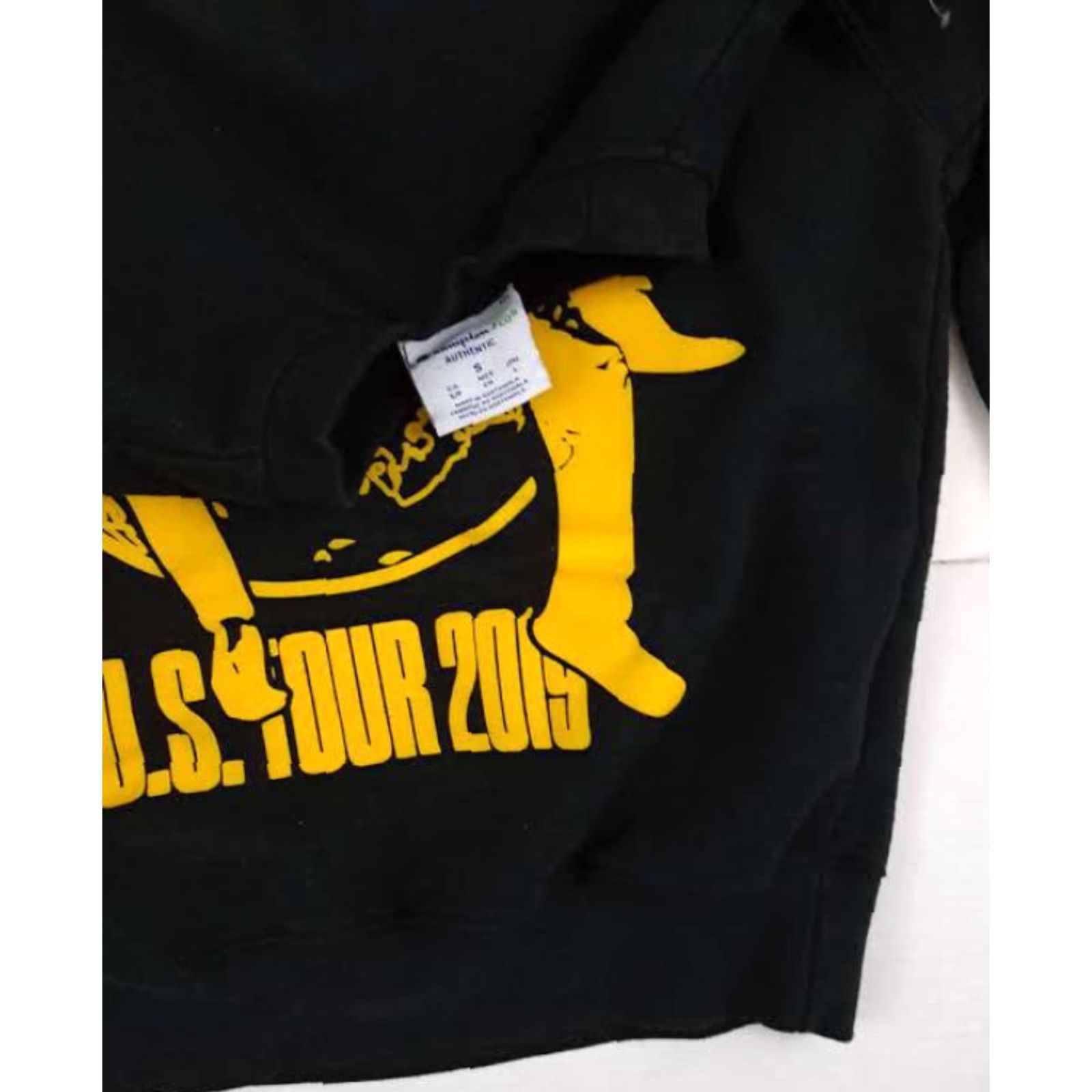 Champion VINTAGE Pre-Owned Chris Brown Indigoat Tour Champion Sweatshirt Black S Adults Mens 2019 Indigoat Tour Music Chris Brown Champion Sweatshirt Black S Size US S / EU 44-46 / 1 - 3 Thumbnail