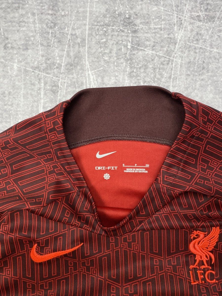 Nike Liverpool Nike soccer jersey 22/23 Size US S / EU 44-46 / 1 - 3 Thumbnail