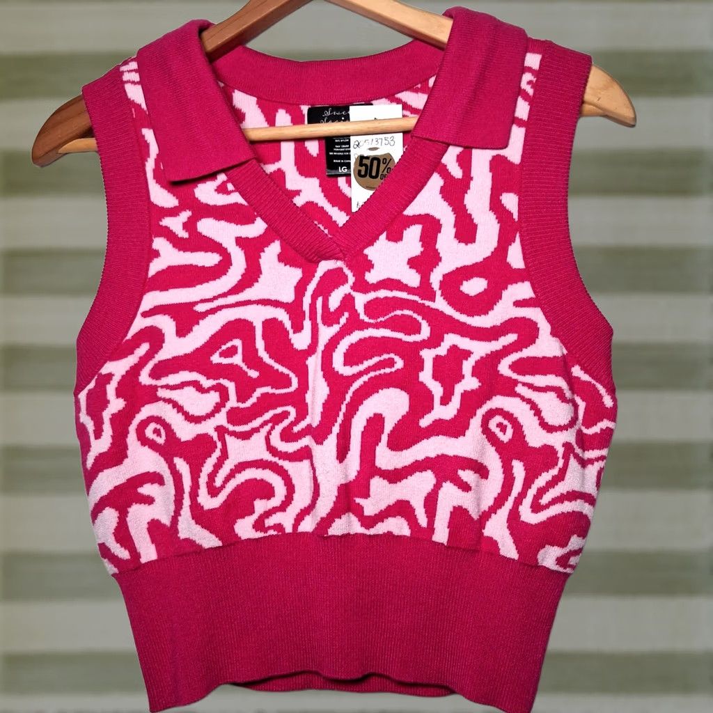 Hot Topic VINTAGE Hot Topic Sweater Vest Womens L Pink Retro Y2K Artsy Fun Academia Twee Vest Size L / US 10 / IT 46 - 1 Thumbnail