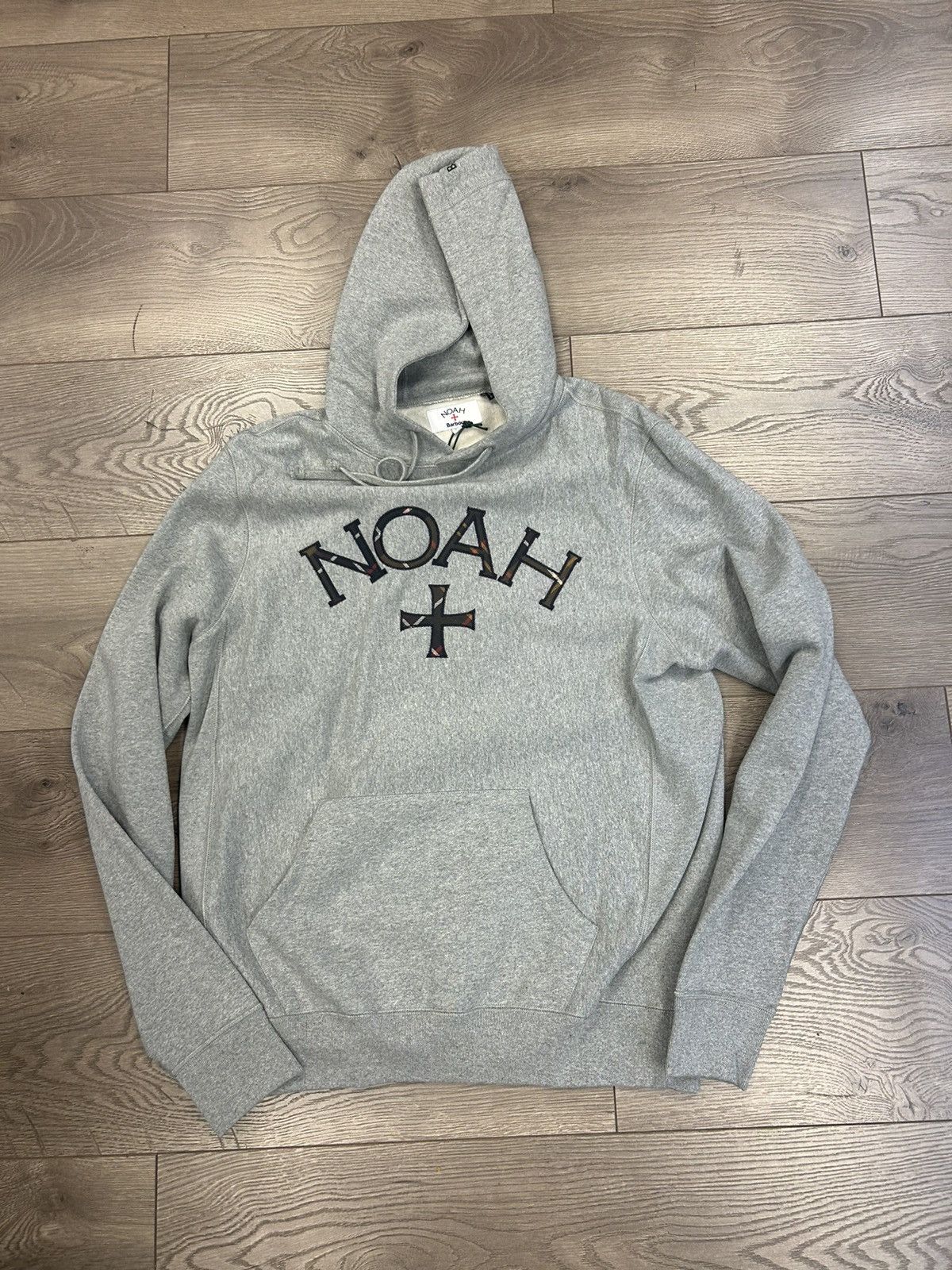 【NOAH】X BARBOUR RAGLAN HOODIE ユニセックス R5489 Noah x Barbour Raglan Hoodie - Noah