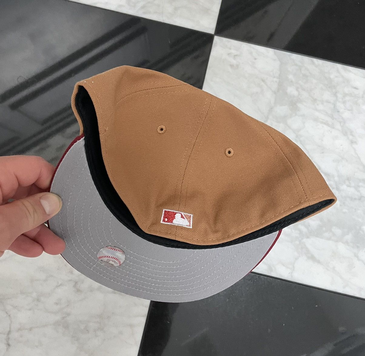 New Era 🔥 Exclusive Astros fitted 7 7/8 Size ONE SIZE - 3 Thumbnail