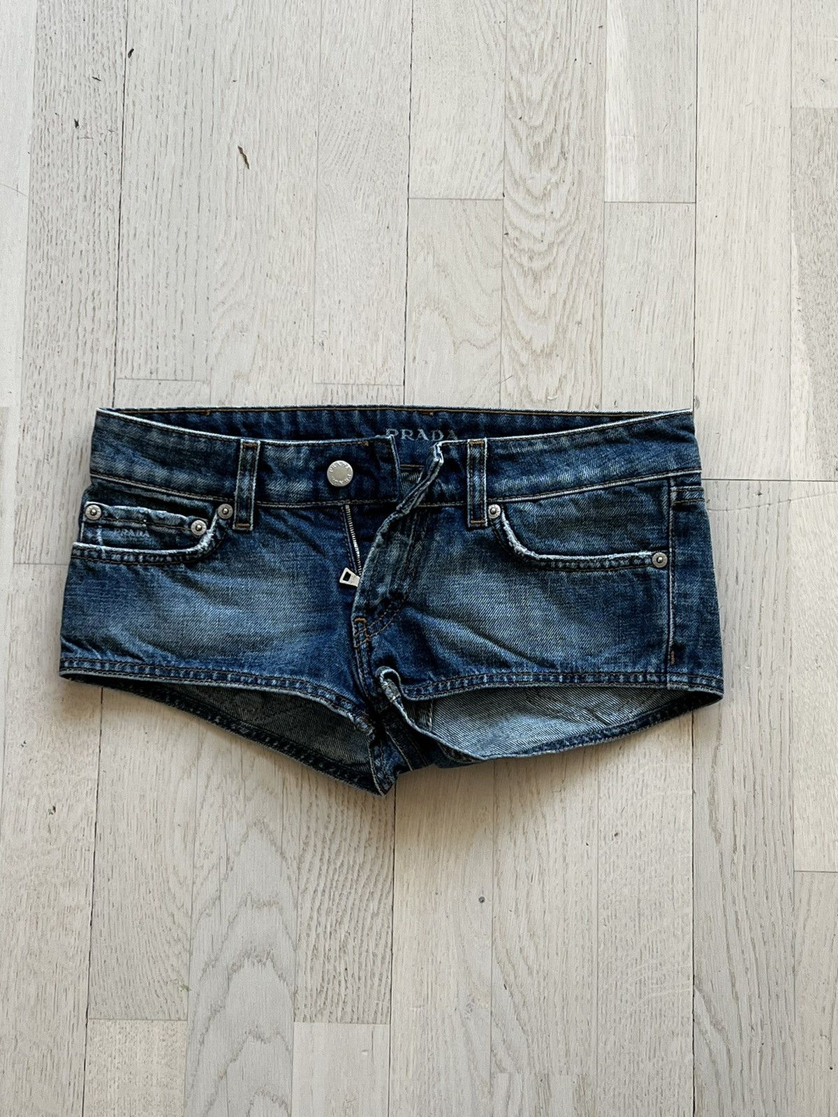 Prada Prada Denim Vintage Shorts Size 24" / US 00 / IT 34 - 1 Thumbnail