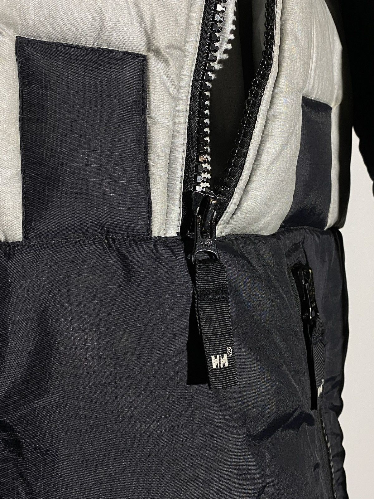 Helly Hansen Vintage 90s Helly Hansen Y2K streetwear style down jacket Size US S / EU 44-46 / 1 - 10 Thumbnail