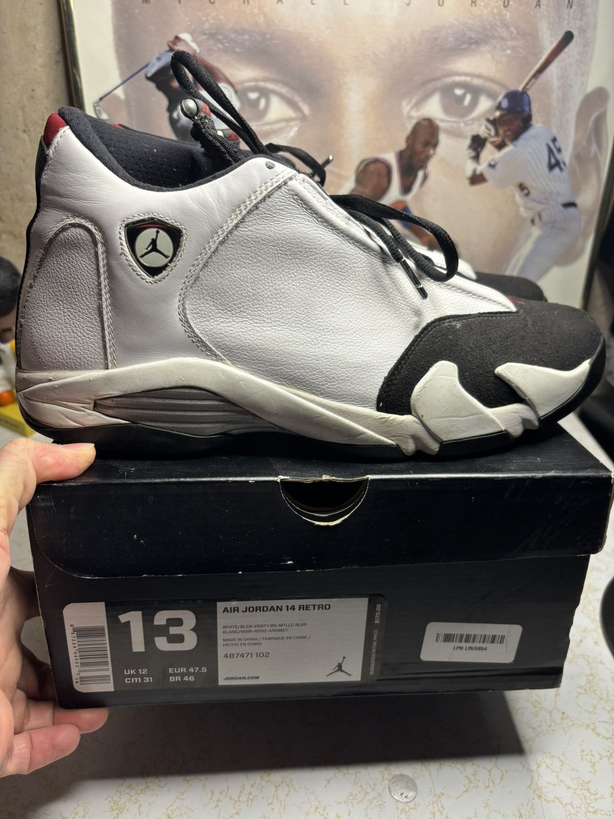 Jordan Retro 14 “black toe”