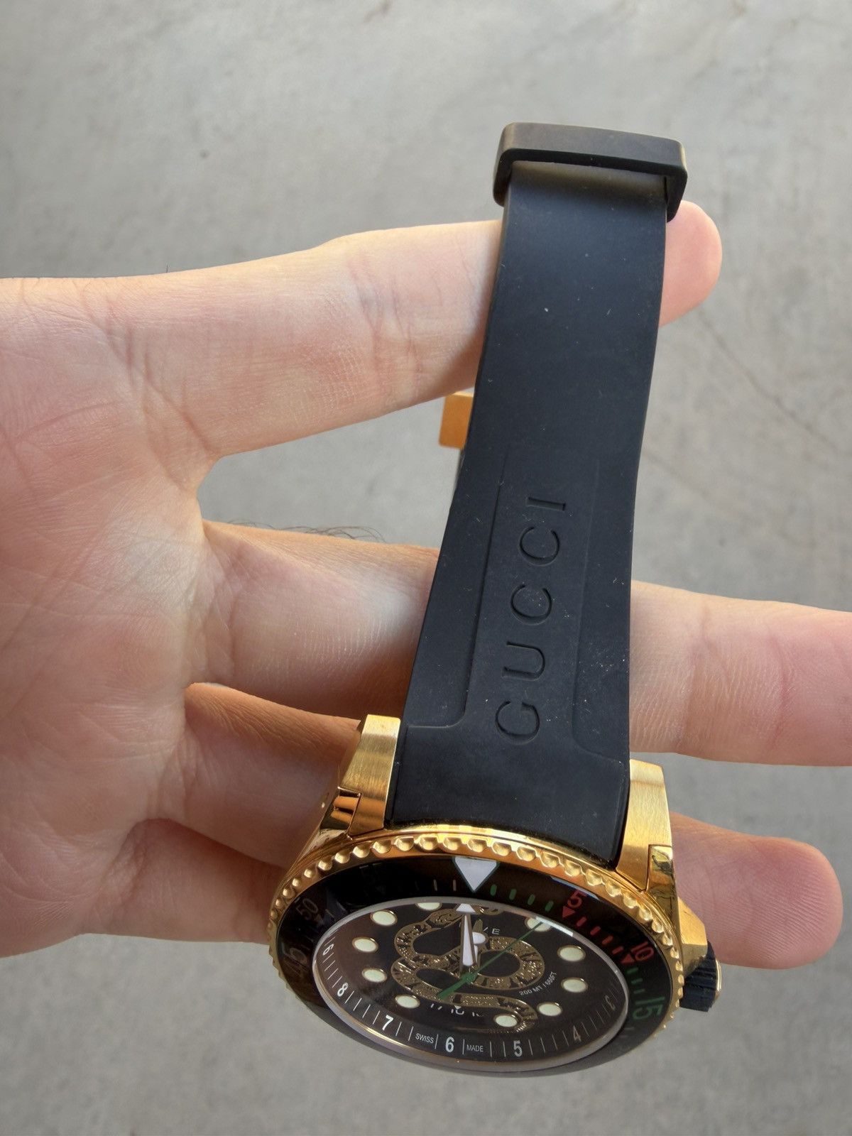 Gucci Gucci Dive Watch 559817 – Gold / Black (Rubber Strap) Size ONE SIZE - 6 Thumbnail