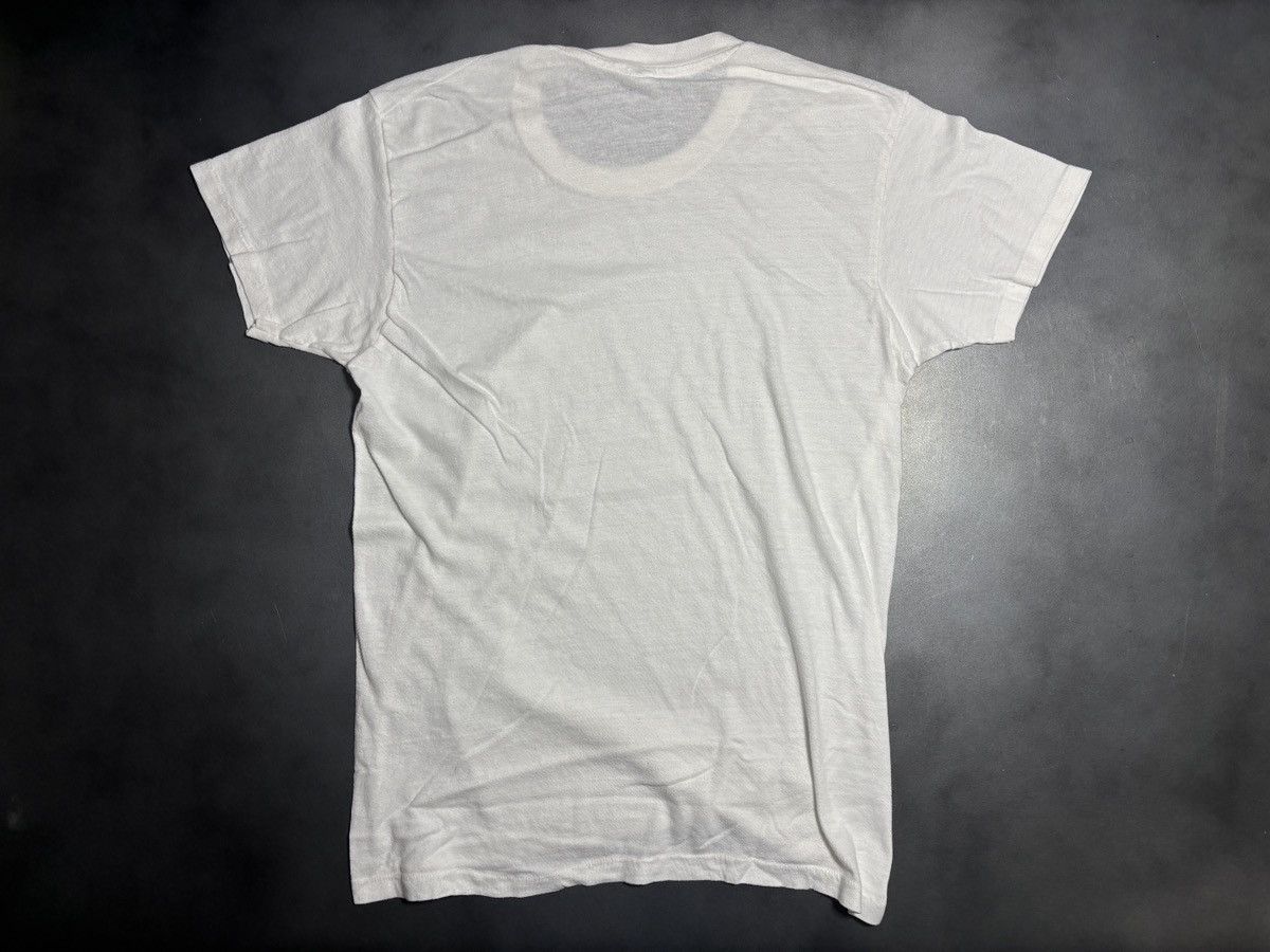 Hanes Vintage Hanes T-Shirt 1970s Blank Tee 1980s White Blue Tag Size US M / EU 48-50 / 2 - 11 Thumbnail