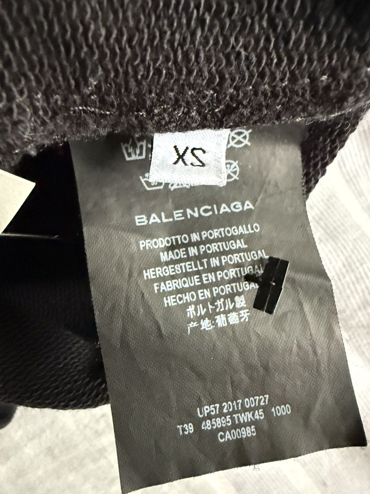 Balenciaga AW17 Paris Tourist Hoodie Size US S / EU 44-46 / 1 - 5 Thumbnail