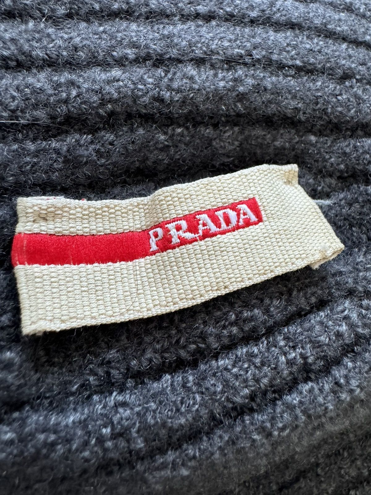 Prada Prada Wool Beanie with Red Logo Tab Size ONE SIZE - 6 Thumbnail