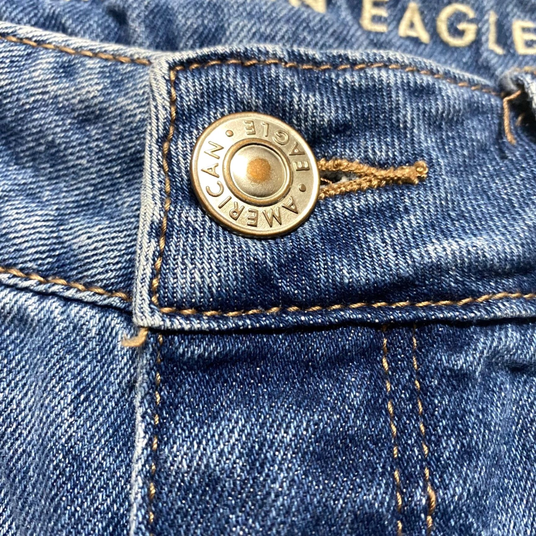 American Eagle Outfitters VINTAGE American Eagle Outfitters Jeans Womens 4 Blue Distressed Boyfriend Medium Wash 5-Pocket Denim Style: Jeans Size 27" / US 4 / IT 40 - 6 Thumbnail
