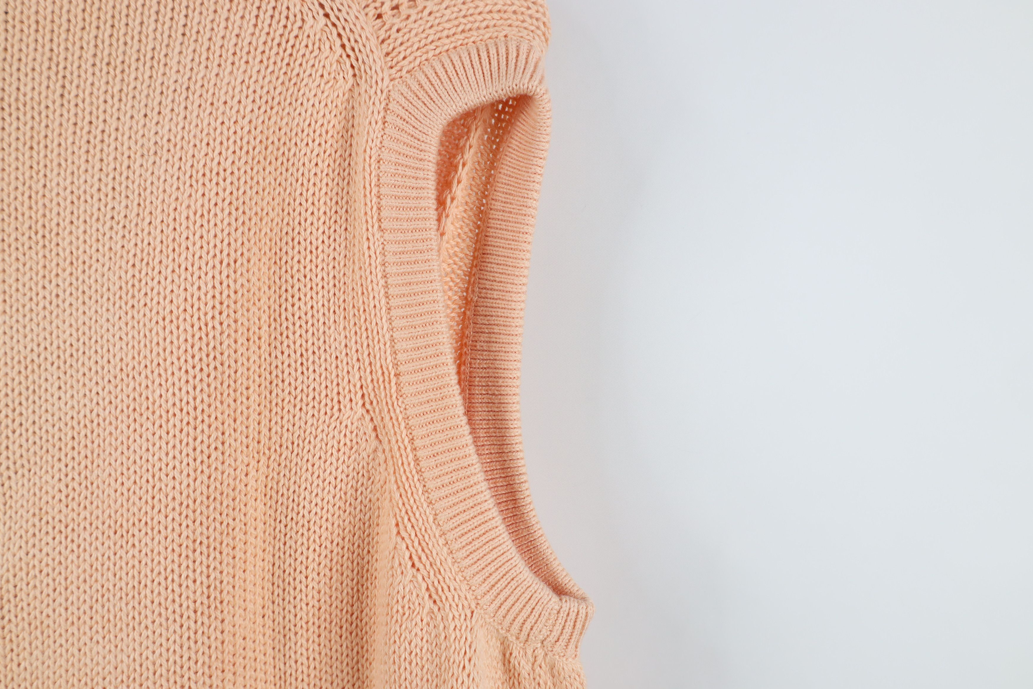 Vintage Vintage 70s Streetwear Cable Knit Cardigan Sweater Vest Pink Size US XXL / EU 58 / 5 - 8 Thumbnail