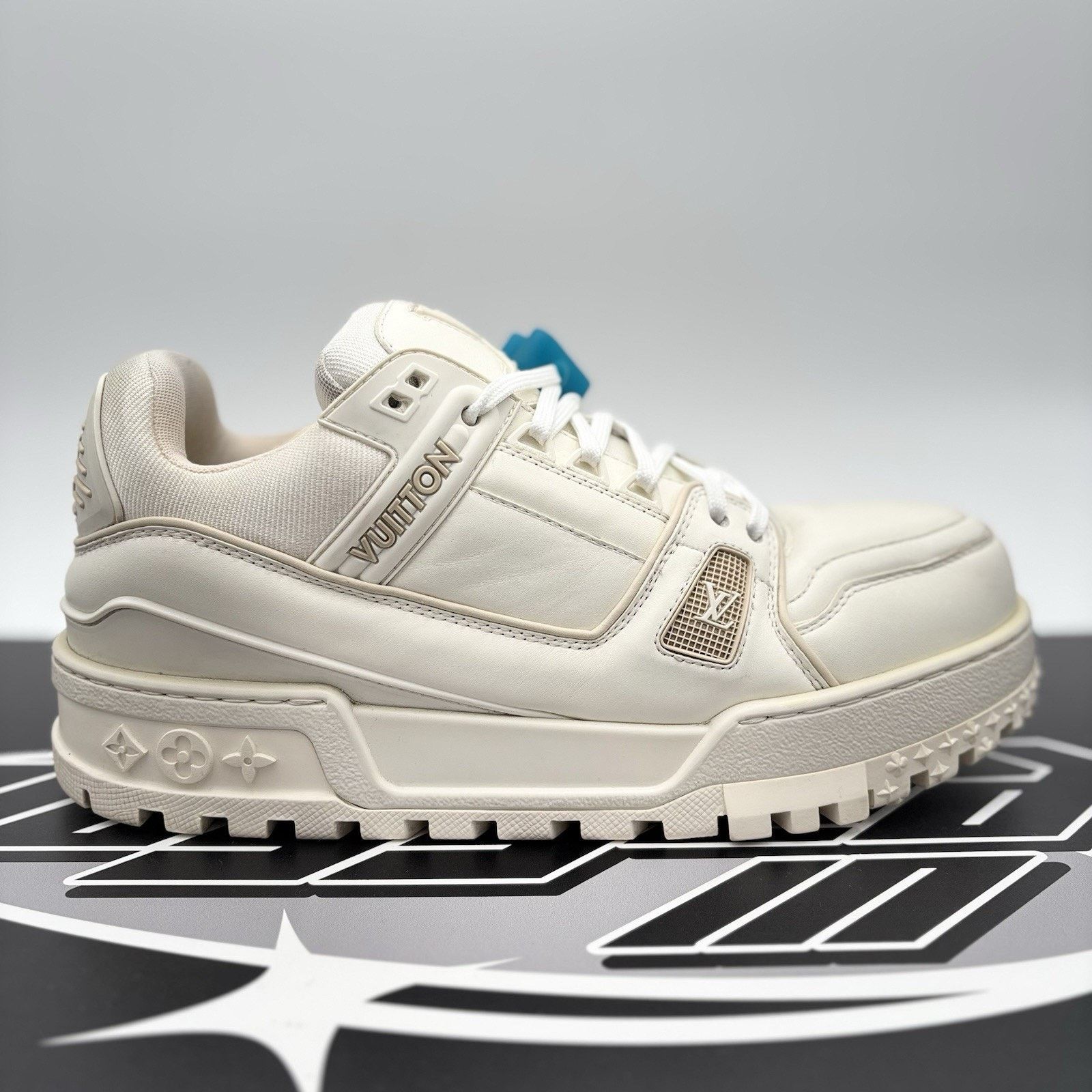 Louis Vuitton Louis Vuitton Maxi Trainer ' White ' | GREAT CONDITION! Size US 9.5 / EU 42-43 - 2 Thumbnail