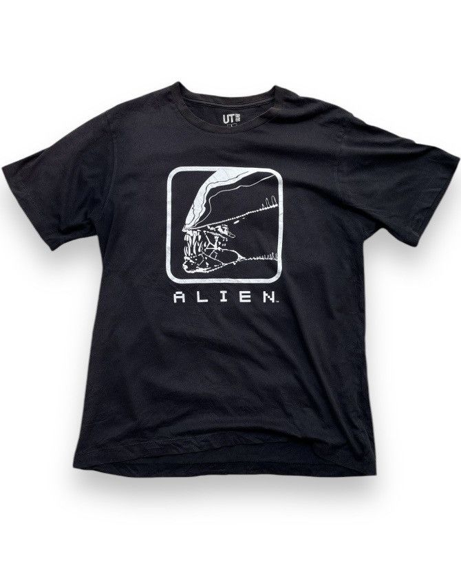 Uniqlo Alien Movie Twentieth Century Fox Film X Uniqlo Copyright Size US L / EU 52-54 / 3 - 1 Thumbnail
