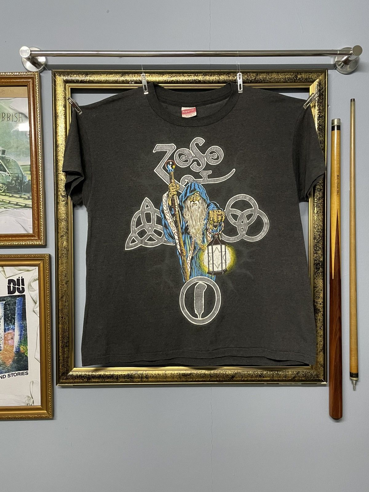 Band Tees Vintage 80s LedZeppelin Zoso Single Stitch Rare Sunfaded Tee Size US L / EU 52-54 / 3 - 1 Thumbnail