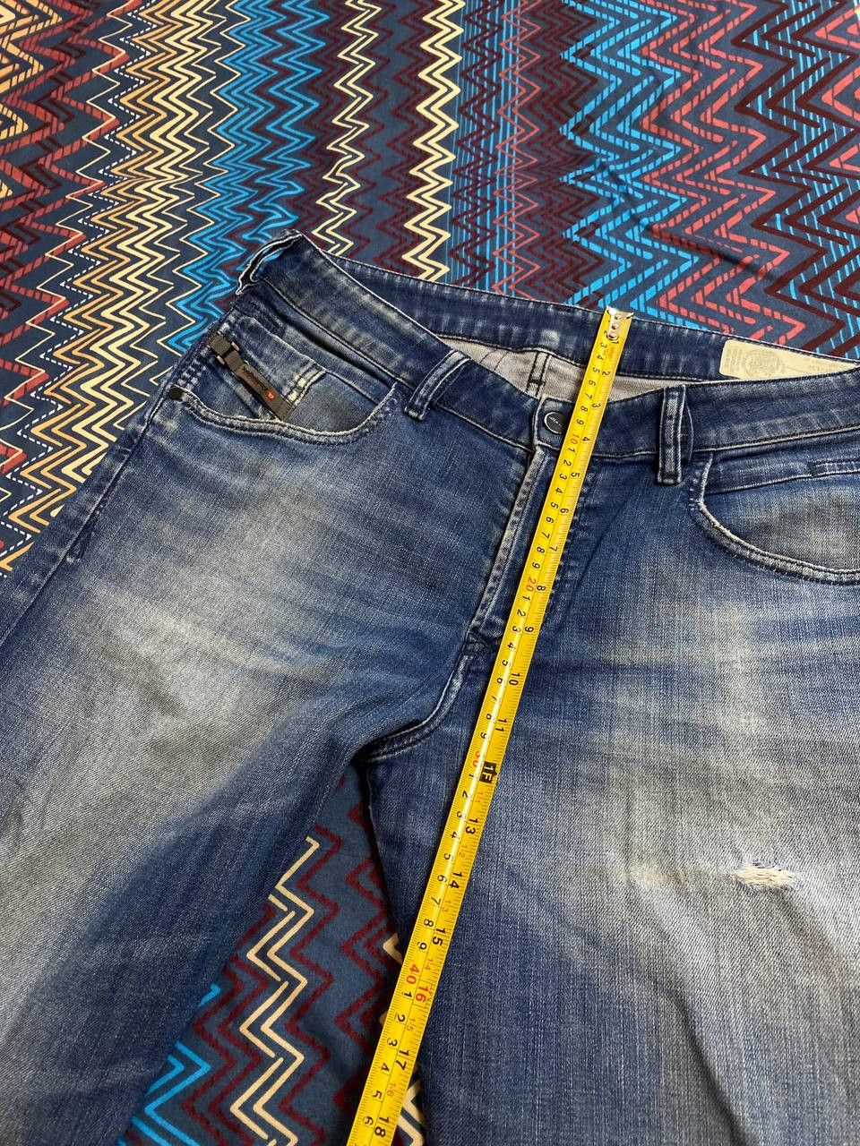 Diesel × Japanese Brand × Vintage Vintage Diesel D-BAZER Baggy Jeans Big Diesel Logo Size US 31 - 17 Thumbnail