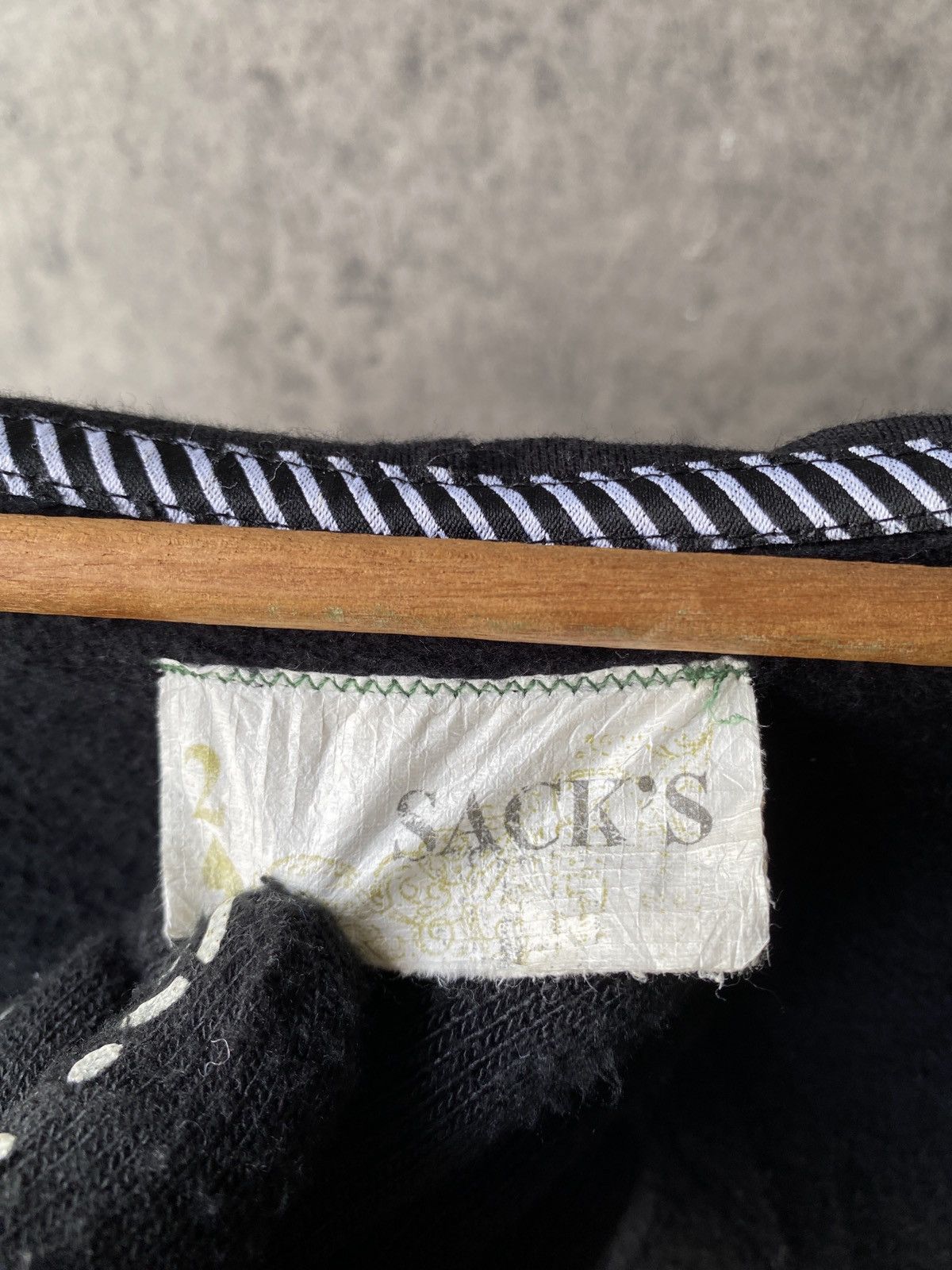 Japanese Brand SACKS Hoodie Overprint Distressed Design Size US M / EU 48-50 / 2 - 15 Thumbnail