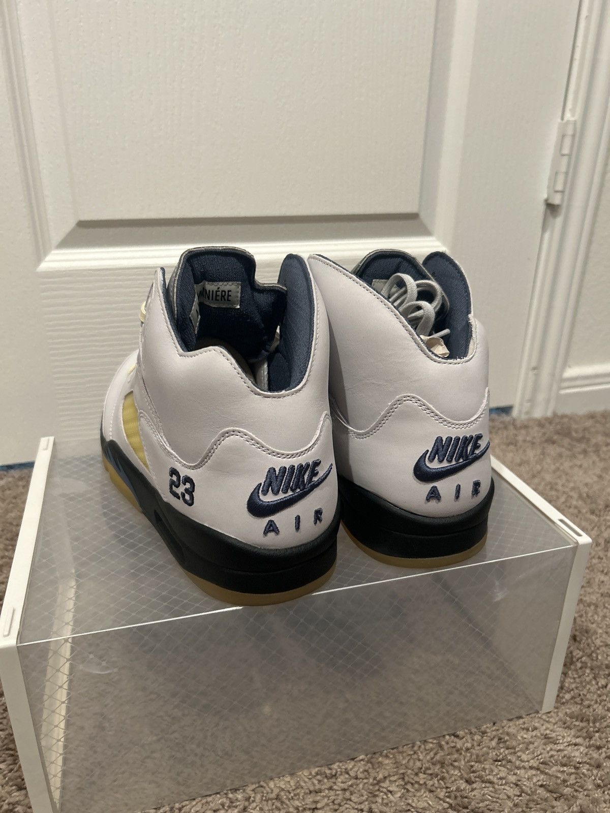 A Ma Maniere × Jordan Brand A Ma Maniere x Air Jordan 5 Dawn Size US 13 / EU 46 - 7 Thumbnail