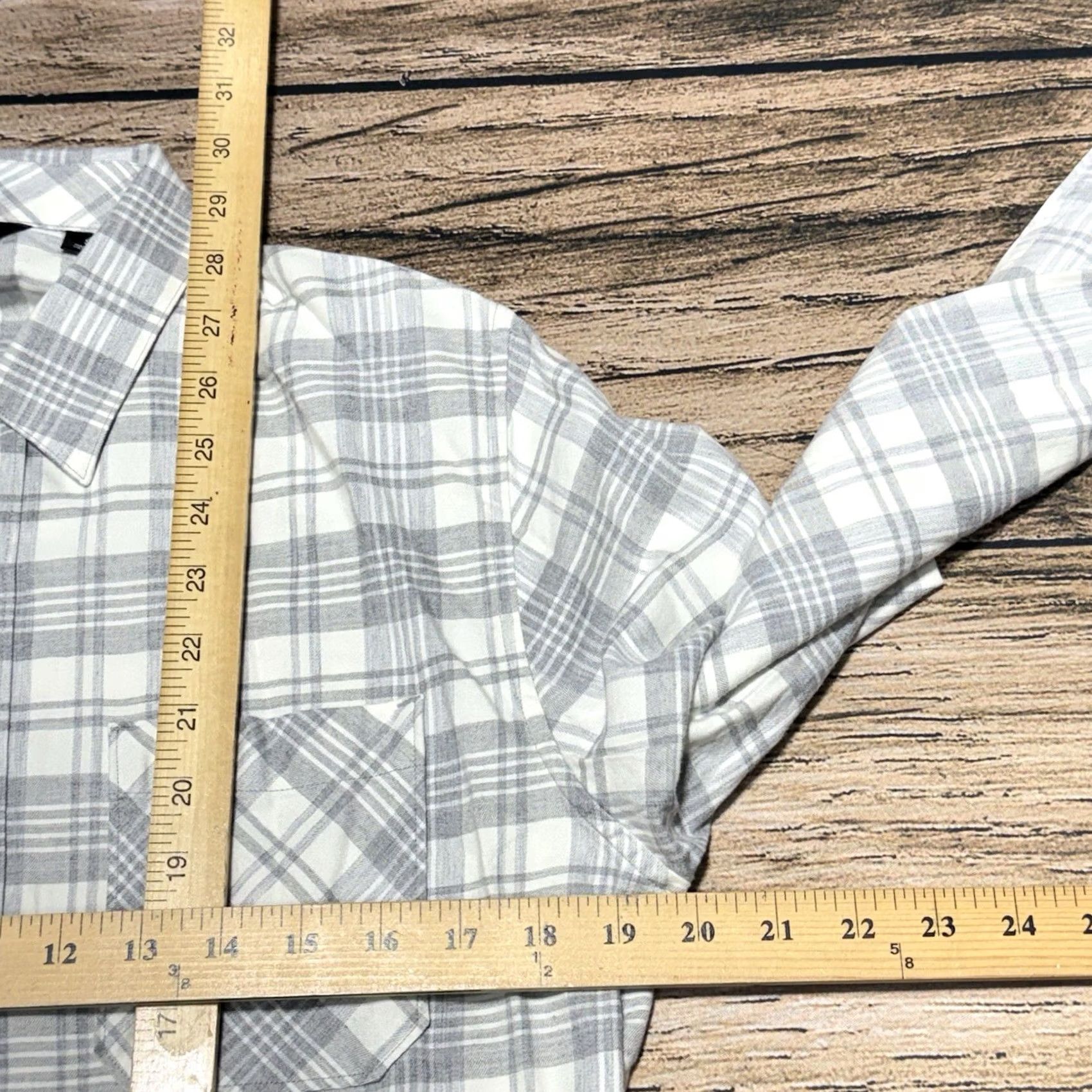 TravisMathew Travis Mathew Shirt Mens Small Gray Plaid Button-Down 1MZ383 NWT Size US S / EU 44-46 / 1 - 6 Thumbnail