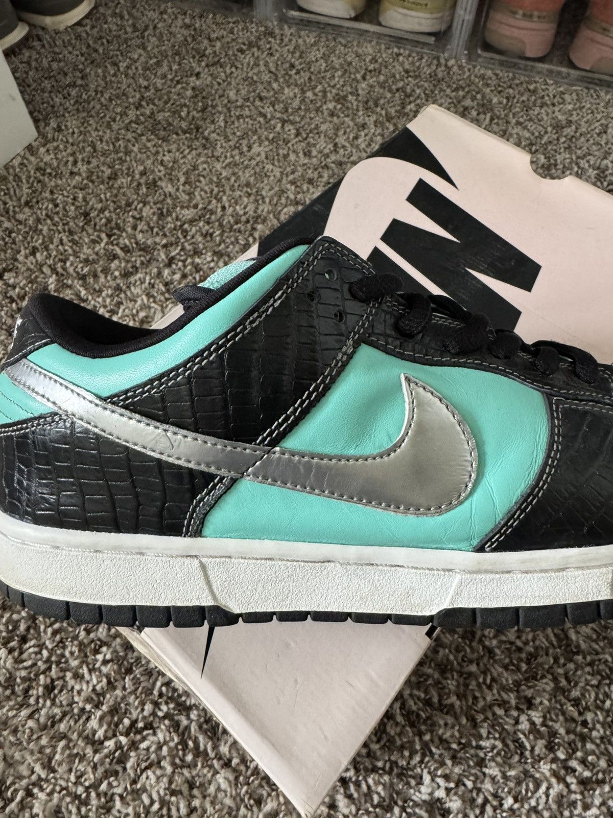 Nike SB Nike SB Dunk Low Pro x Diamond Supply Co. Tiffany Size 12 Size US 12 / EU 45 - 10 Thumbnail