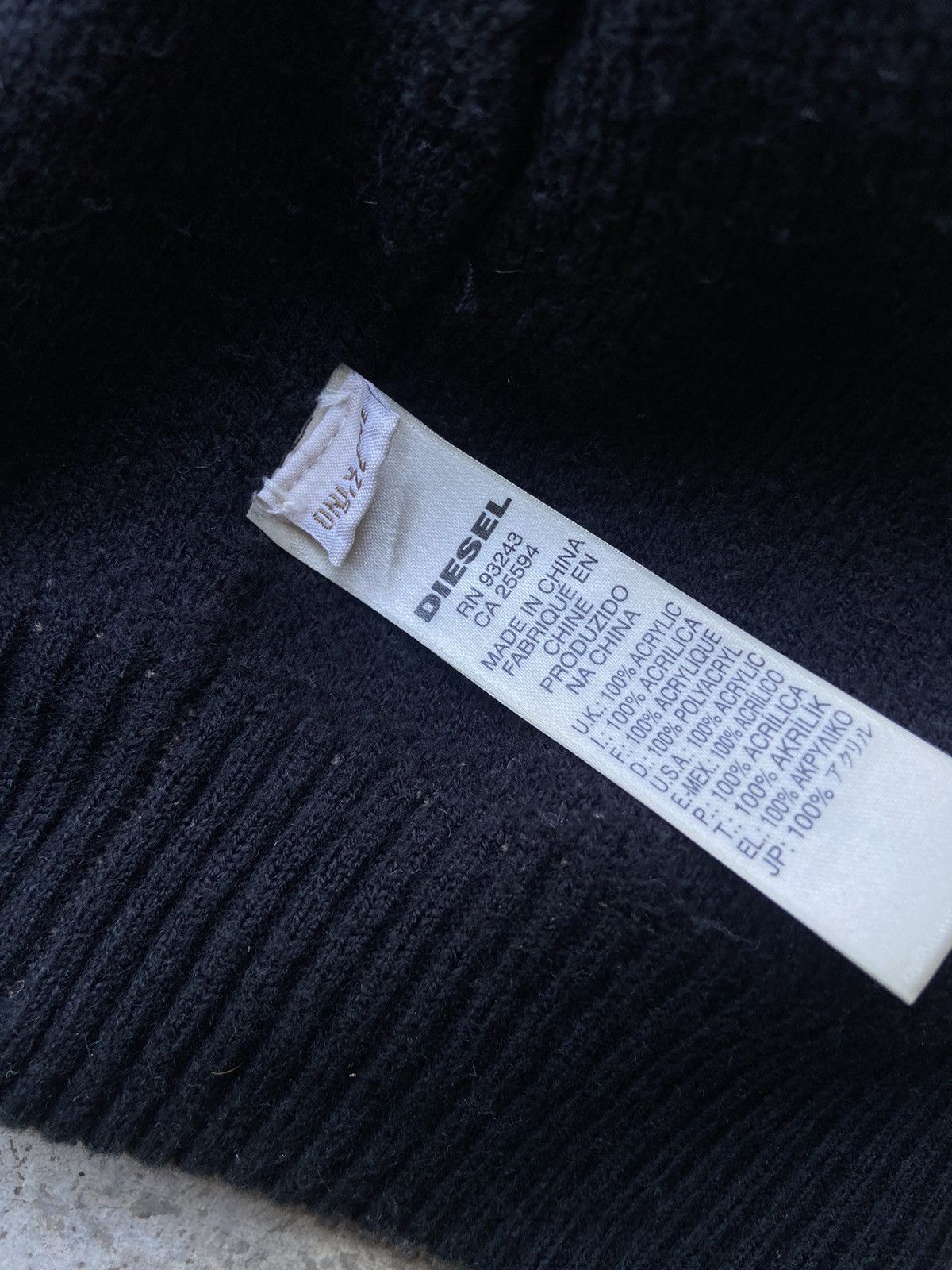 Diesel Vintage Y2K Diesel "Only The Brave" Mohawk Logo Beanie Hat Size ONE SIZE - 4 Thumbnail