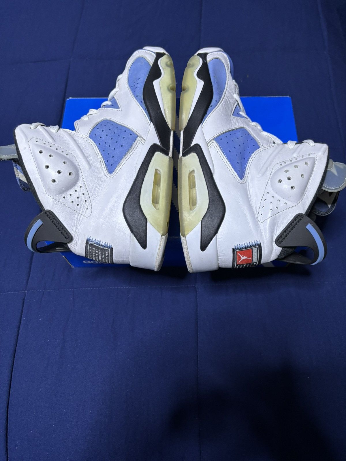 Jordan Brand Jordan 6 Retro UNC Home 2022 Size 11 Size US 11 / EU 44 - 2 Thumbnail