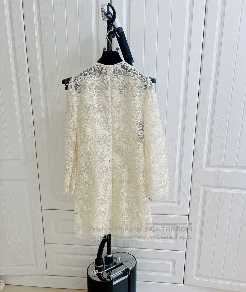 Valentino Valentino Embroidered dress Size S / US 4 / IT 40 - 2 Thumbnail