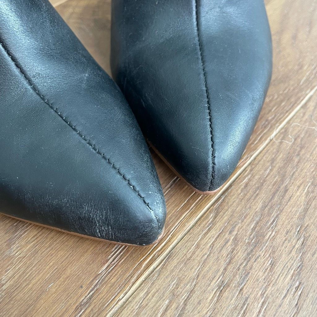Other 42 Gold Black Leather Kisses Bootie Lucite Wood Tone Heel $1 Size US 7 / IT 37 - 5 Thumbnail