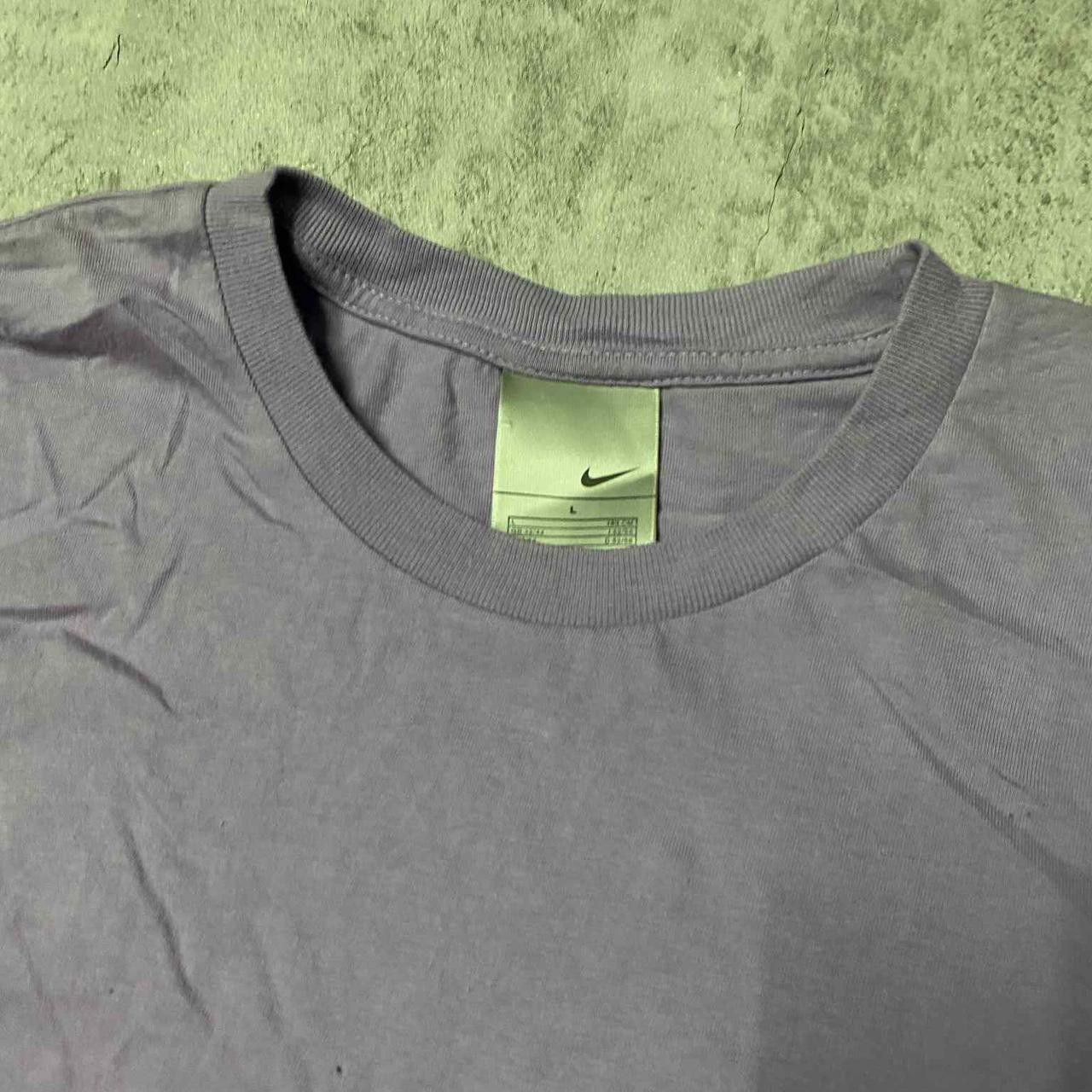 Nike Nike purple and black swoosh tee nike Size US L / EU 52-54 / 3 - 4 Thumbnail