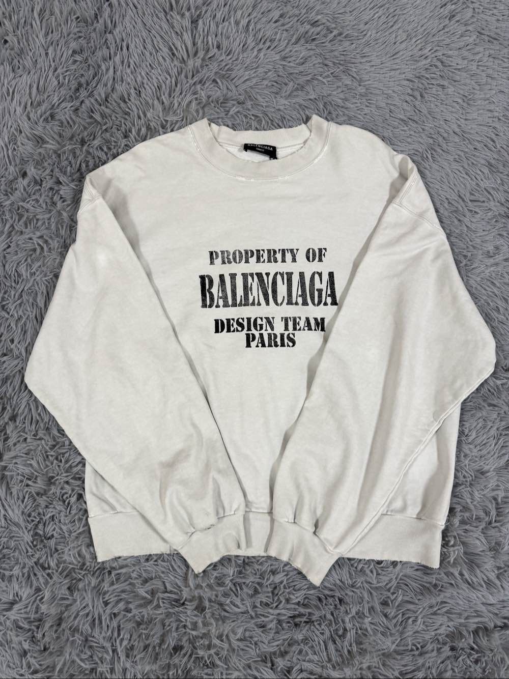 Balenciaga Balenciaga Property of Balenciaga Sweatshirt Size XS Size US XS / EU 42 / 0 - 1 Thumbnail