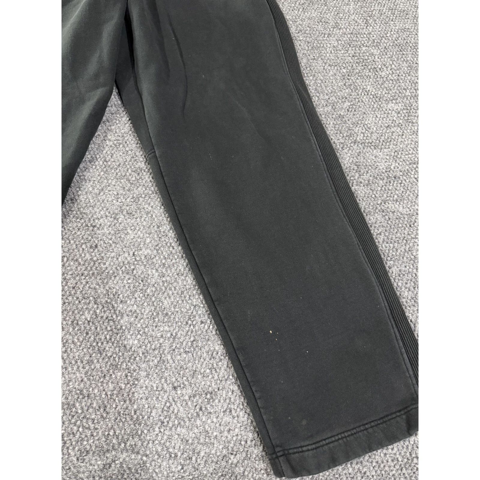 Nike Nike Sweatpants Mens 2XL Black Fleece Zip Hem Side Stripe Athletic Pants Size US 39 - 5 Thumbnail