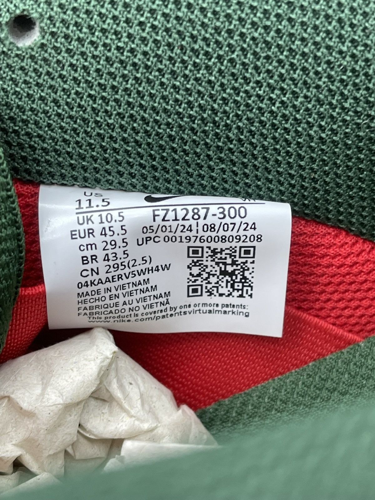 Nike Size 11.5 - Nike Dunk Low SB Seattle SuperSonics Size US 11.5 / EU 44-45 - 12 Thumbnail