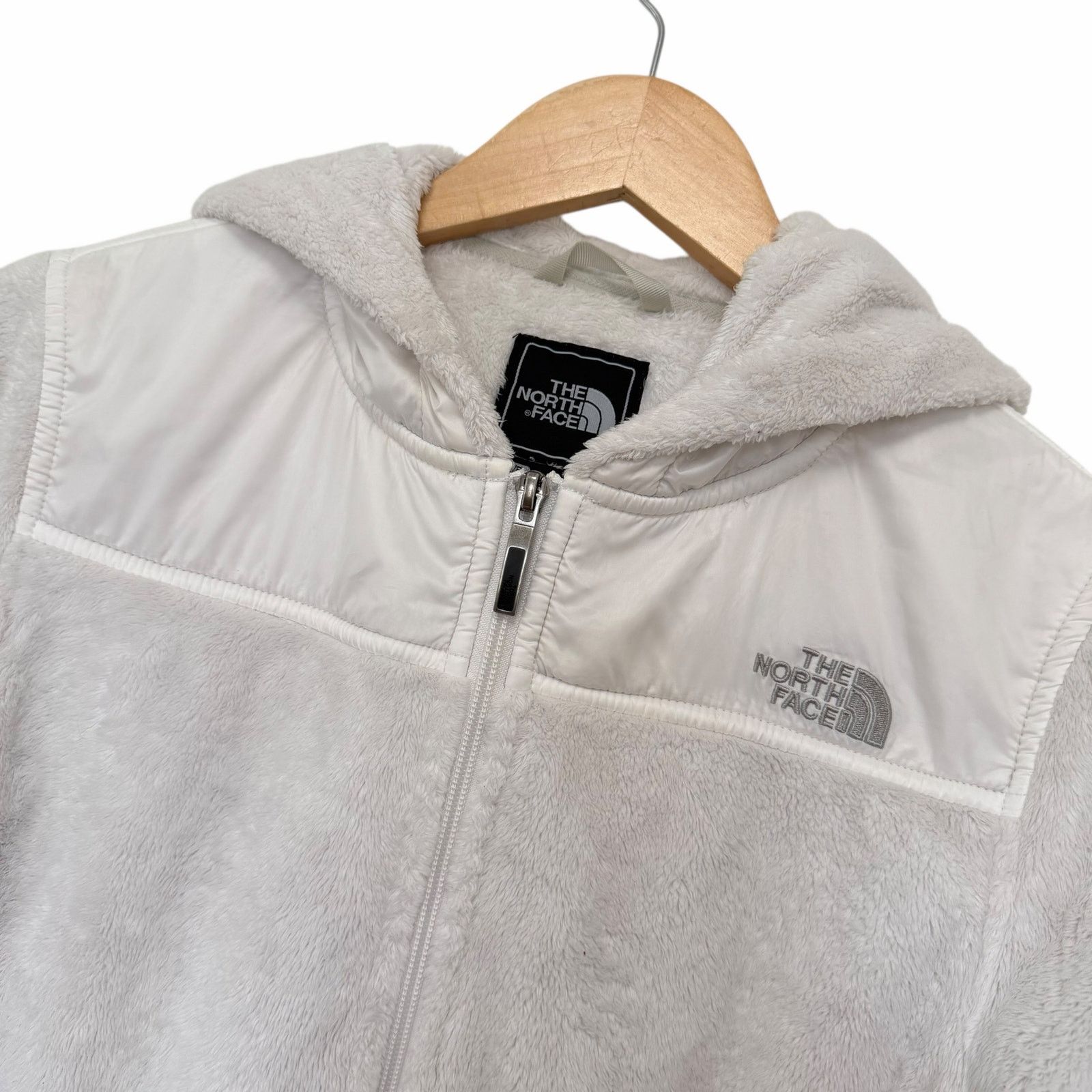The North Face The North Face White Fuzzy Full Zip Hooded Jacket Sz S Size S / US 4 / IT 40 - 1 Thumbnail