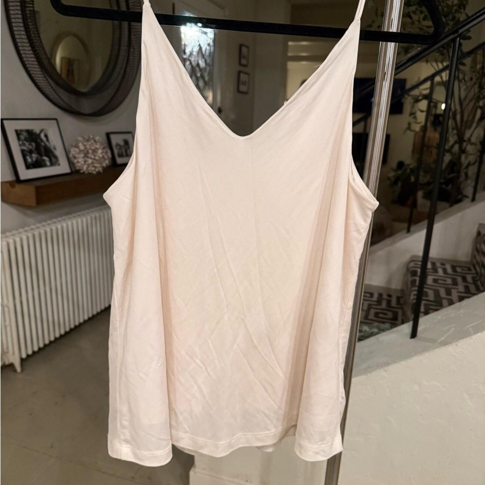 H&M H&M Cream Double Layer V-Neck Camisole Size M Soft Viscose Size M / US 6-8 / IT 42-44 - 5 Thumbnail
