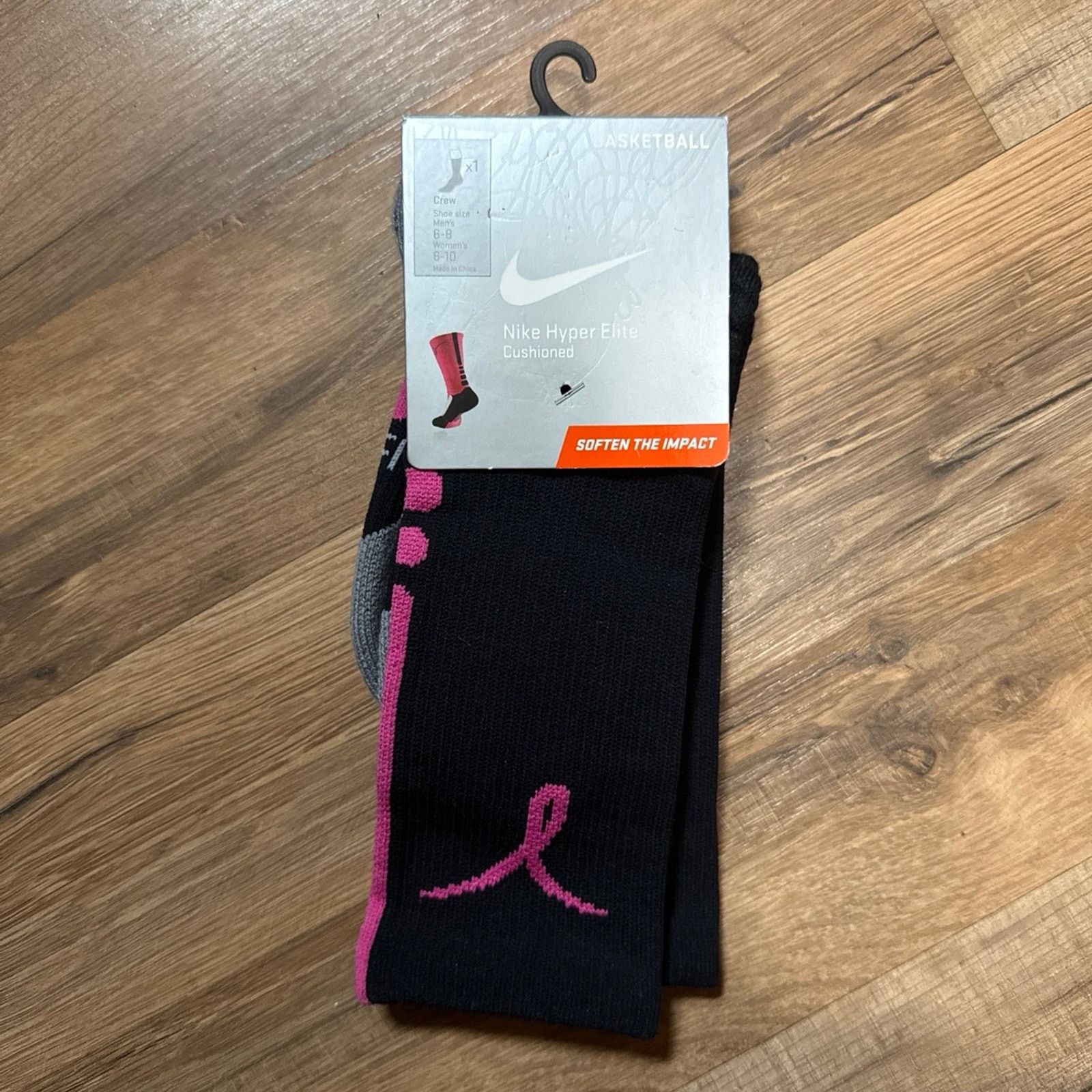 Nike 2015 Nike Hyper Elite Breast Cancer Awareness Crew Socks Size ONE SIZE - 1 Thumbnail