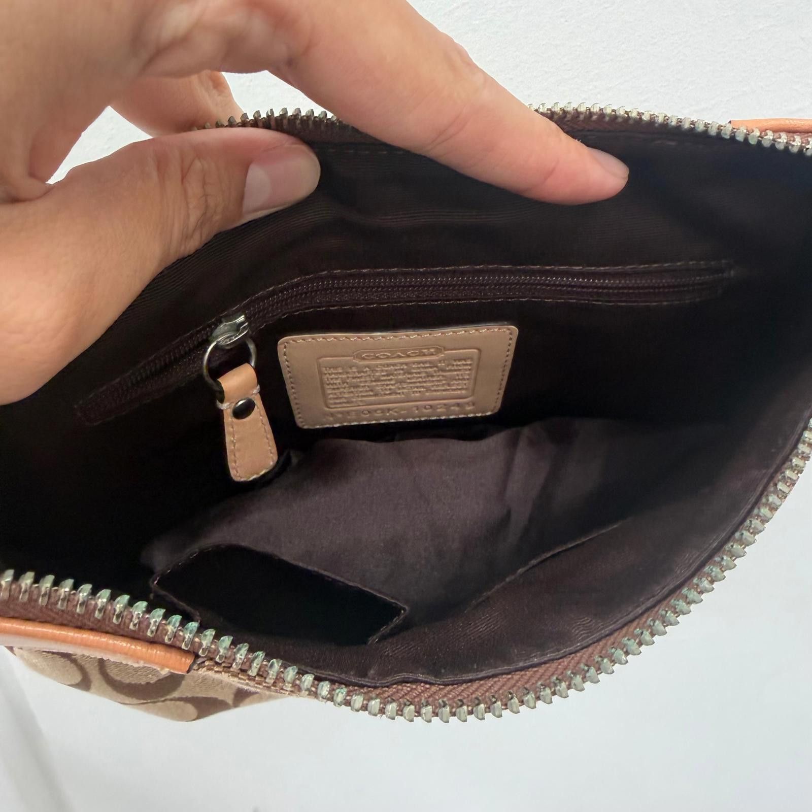 Coach Coach 2Way Signature Soho Clip Shoulder Bag Beige/Brown Size ONE SIZE - 7 Thumbnail