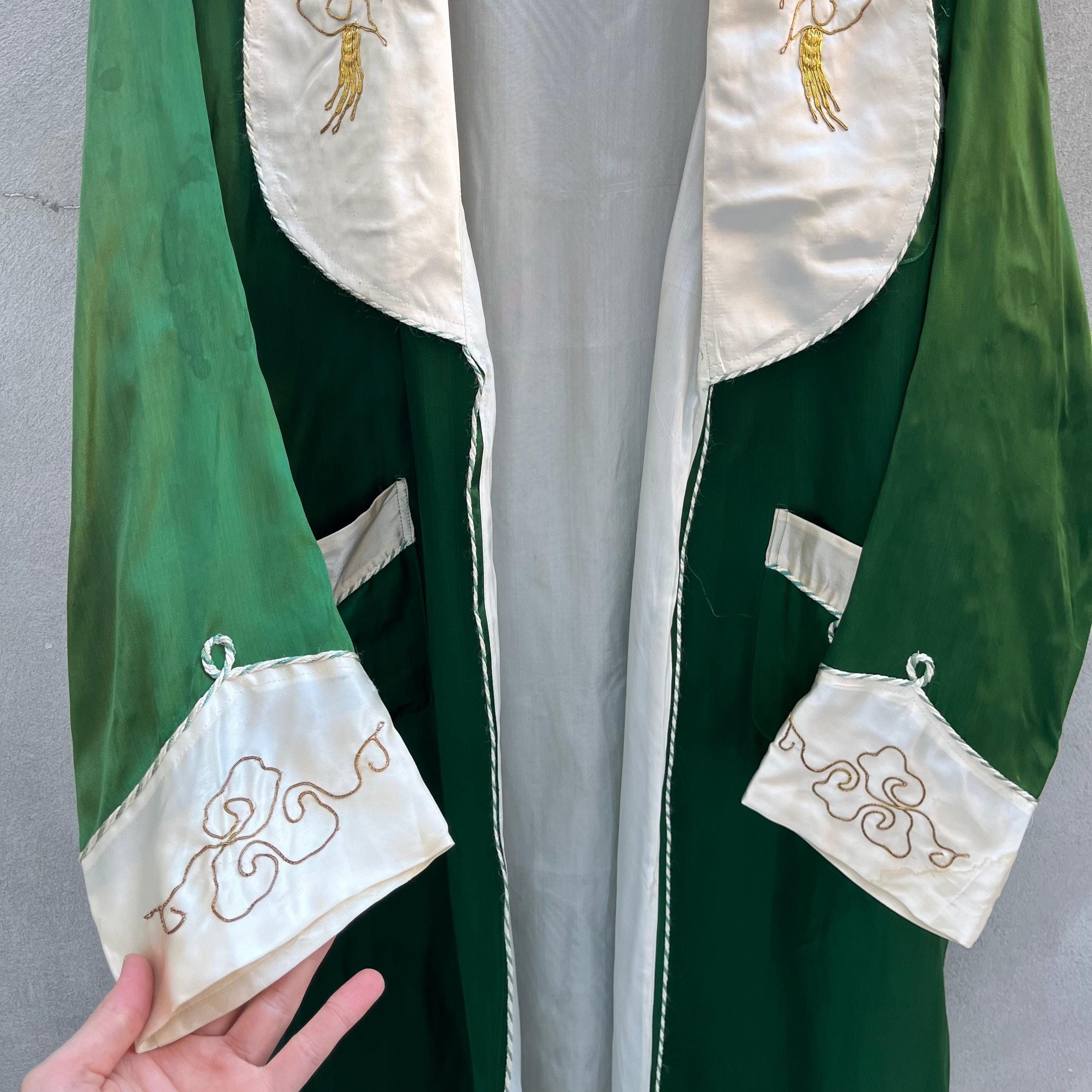 Vintage 50's Vintage Satin Souvenir Dragon Embroidered Robe Size US L / EU 52-54 / 3 - 3 Thumbnail