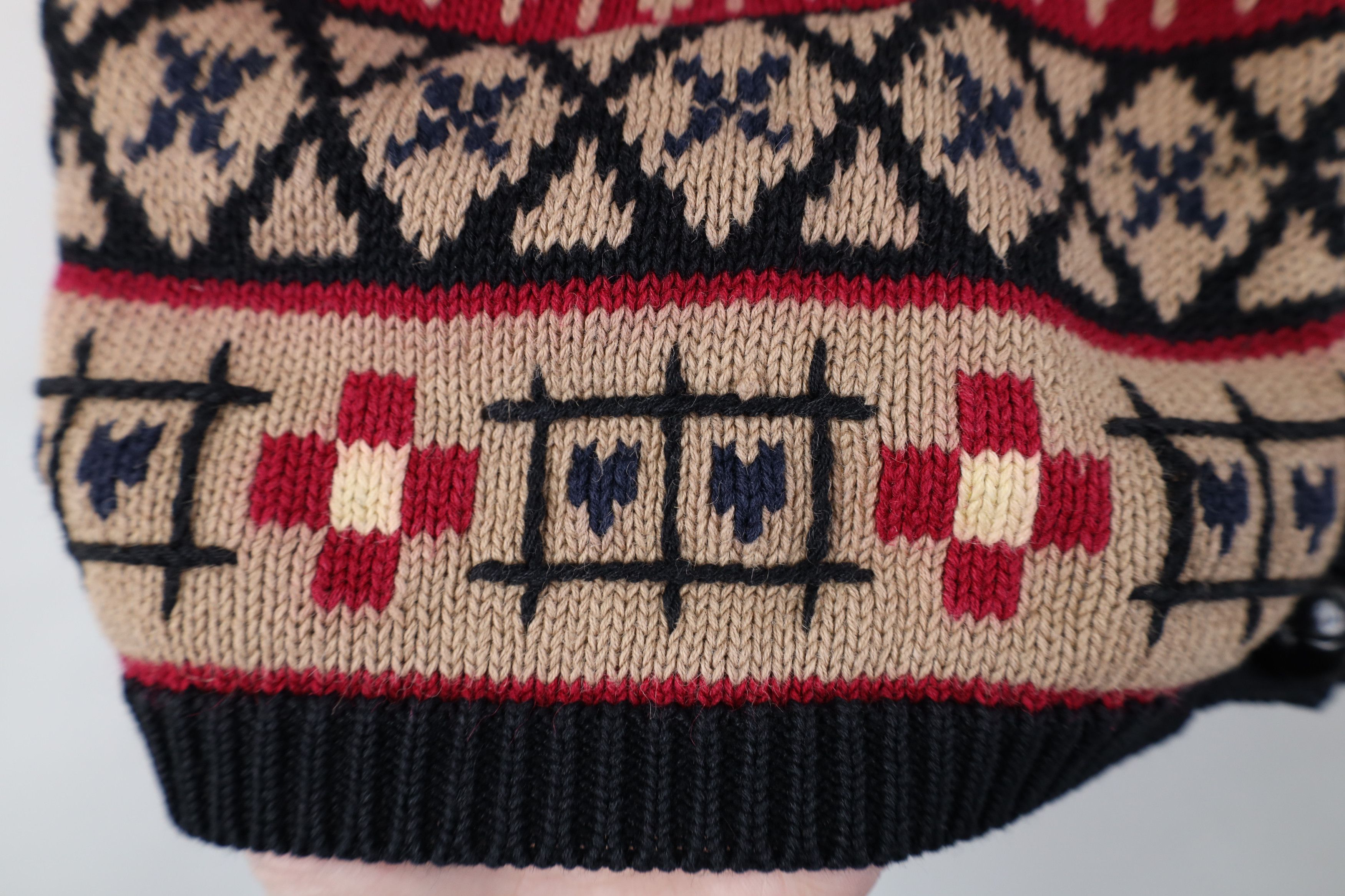 Vintage Vintage 90s Streetwear Fair Isle Teddy Bear Knit Vest Size M / US 6-8 / IT 42-44 - 7 Thumbnail