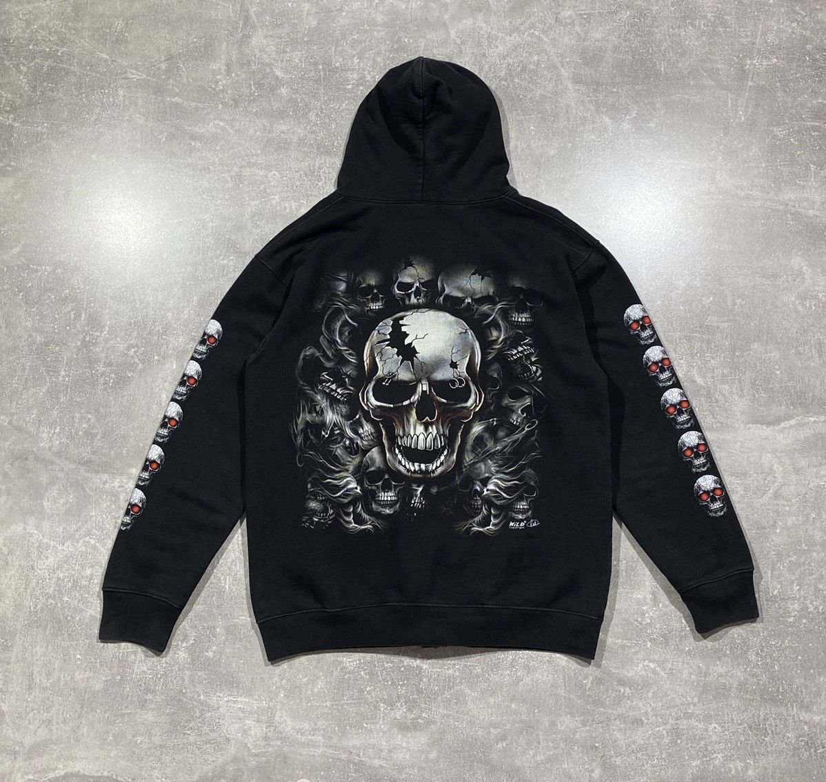 Vintage Vintage Wild Skulls Hoodie Neon Logo gothic street style Size US M / EU 48-50 / 2 - 7 Thumbnail