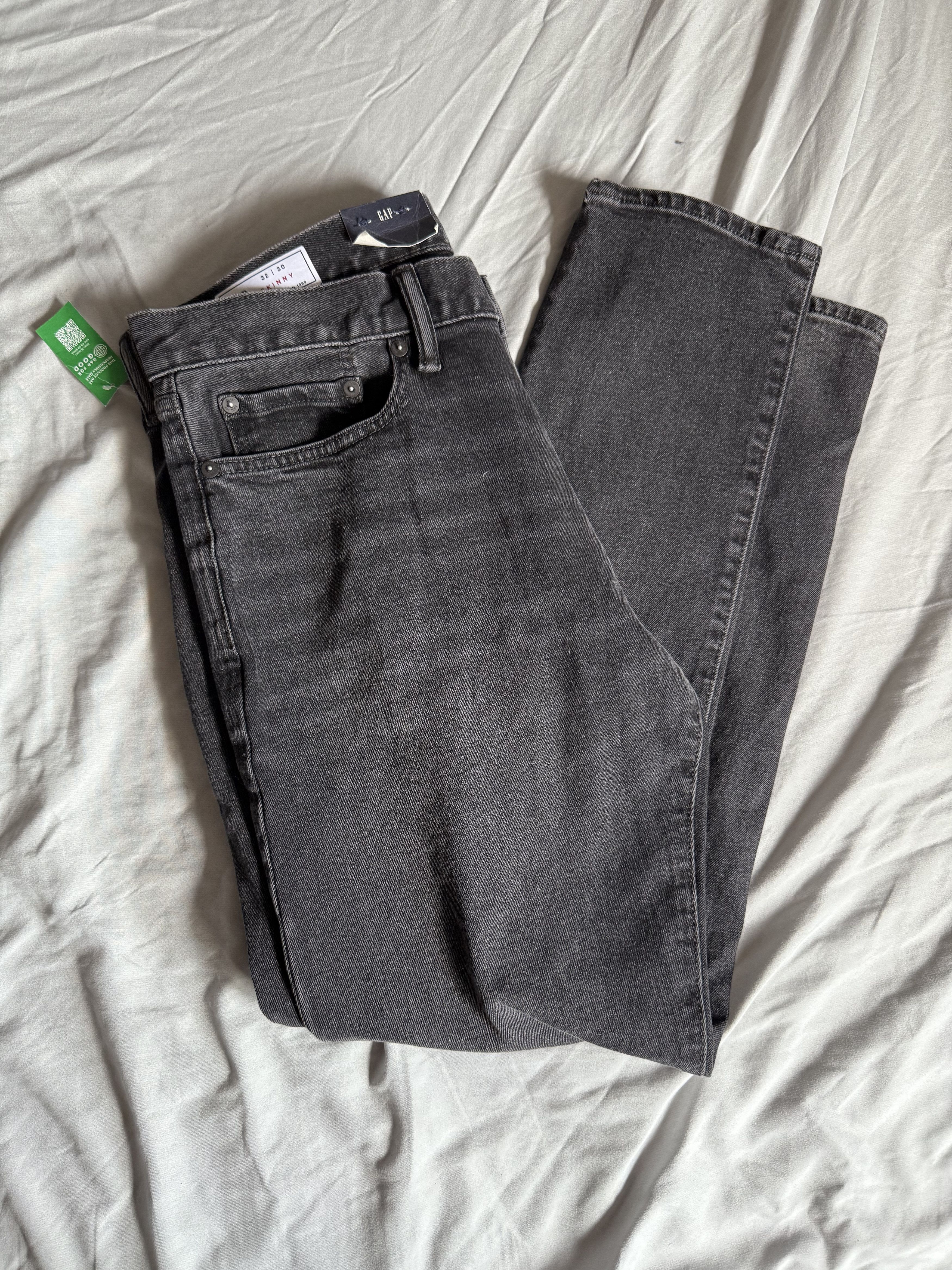 Gap Gap 365TEMP Skinny Jeans with GapFlex 32x30 $89.95 Size US 32 / EU 48 - 1 Thumbnail