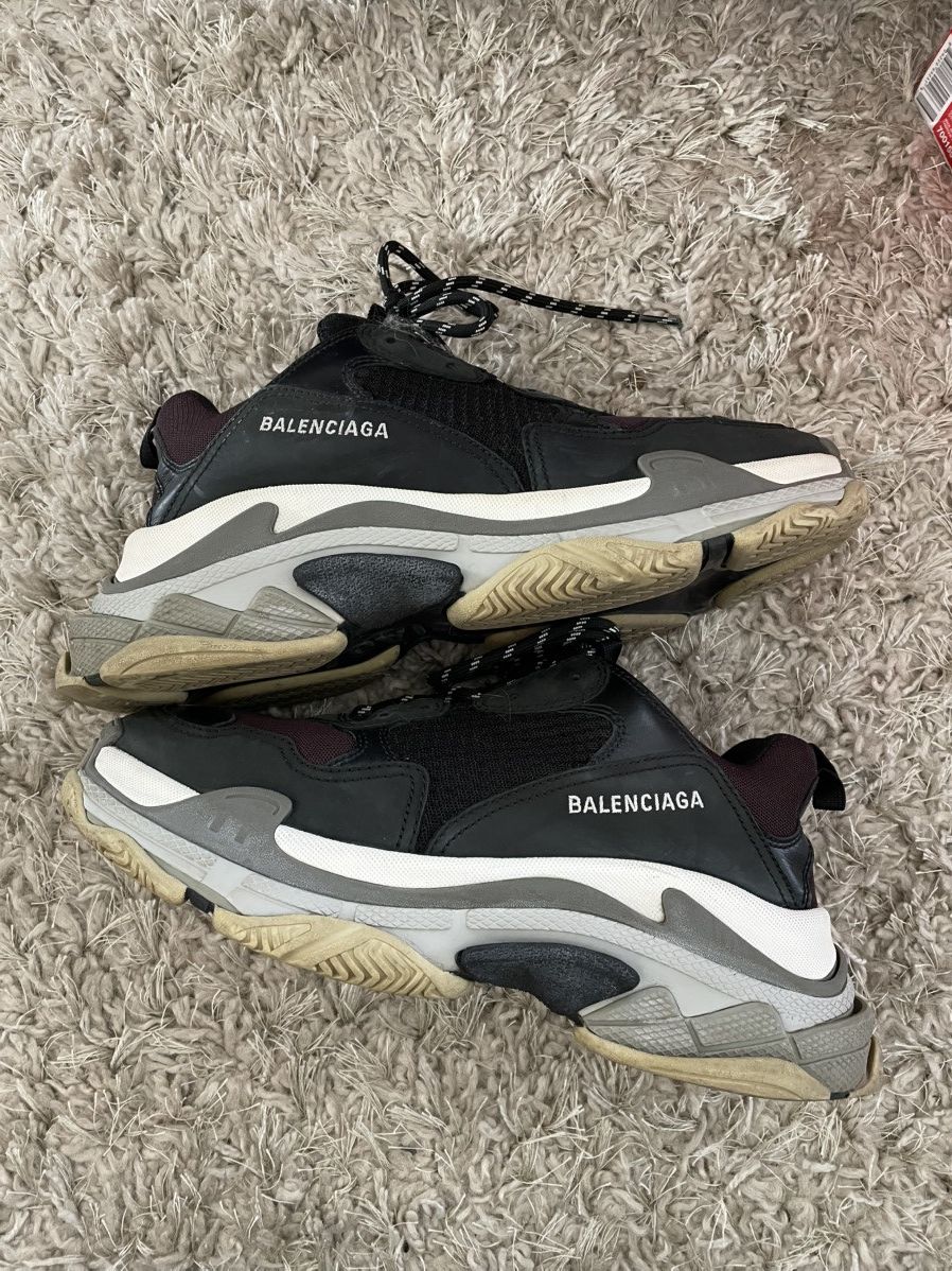 Balenciaga Balenciaga Triple S Burgandy & Black Size US 10 / EU 43 - 2 Thumbnail