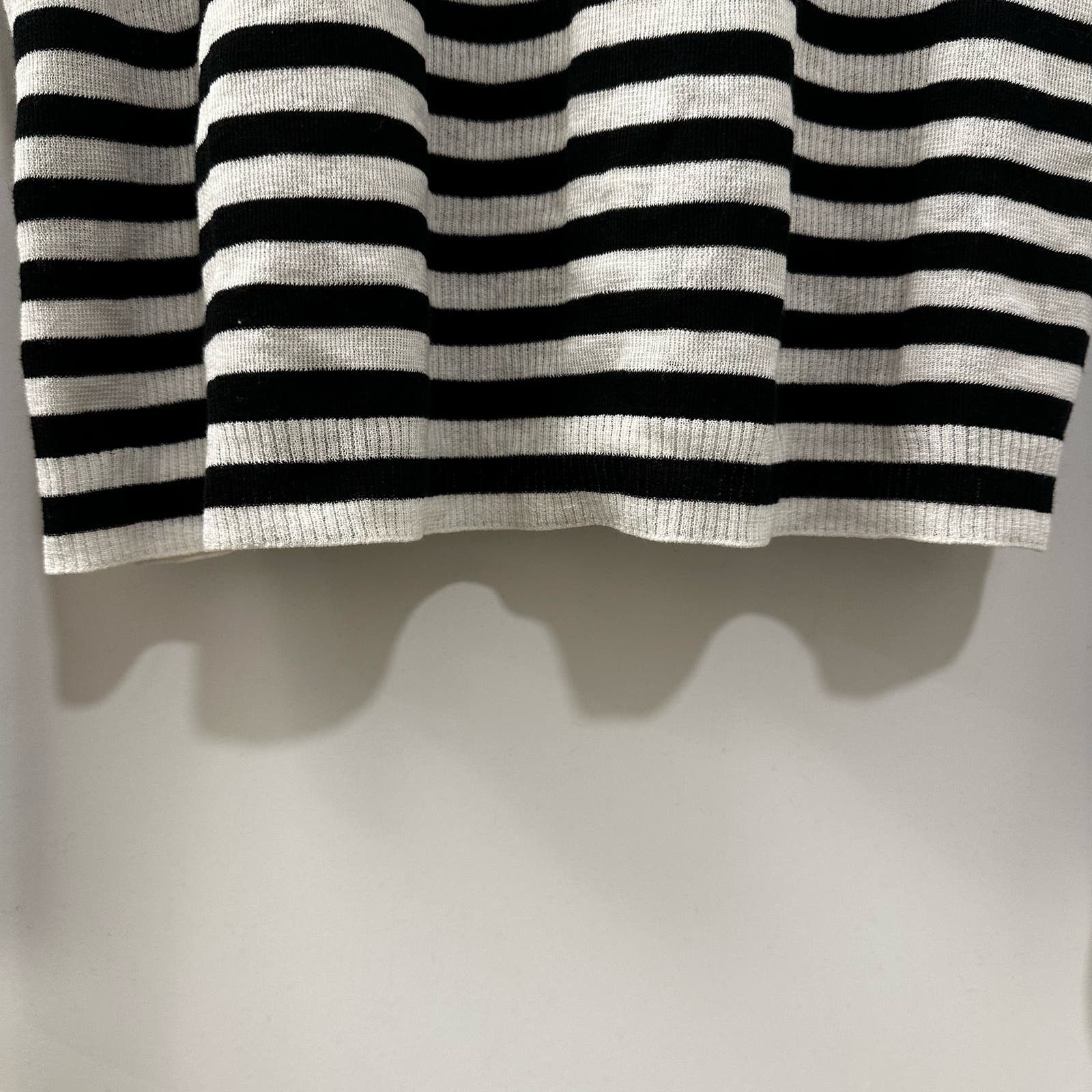 Saint Laurent Paris Classic Yves Saint Laurent Lightweight Turtleneck Sweater Size US L / EU 52-54 / 3 - 2 Thumbnail
