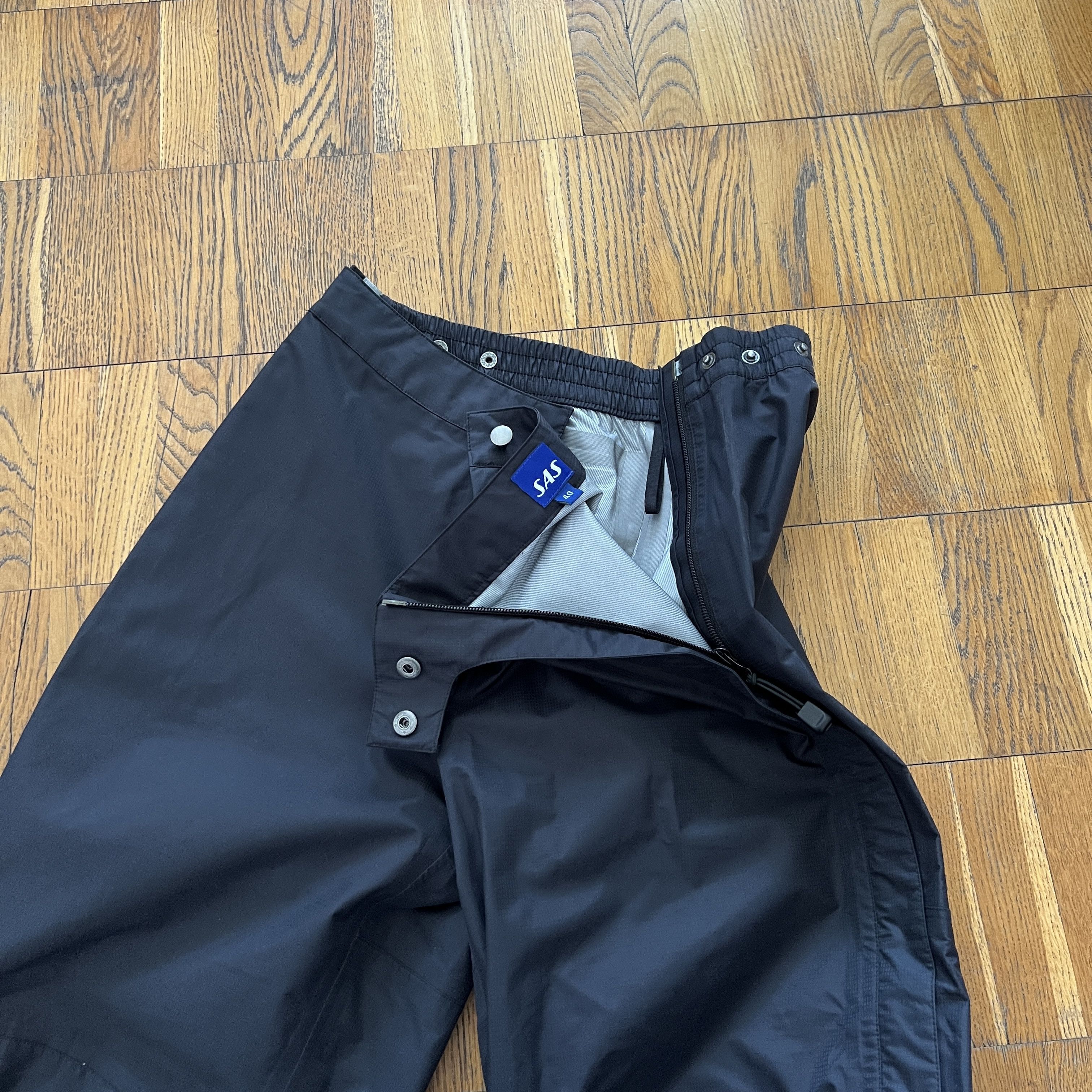 Arc'teryx Women's SAS Scandinavian Airlines Waterproof Pants Size 40 Size 27" / US 4 / IT 40 - 13 Thumbnail