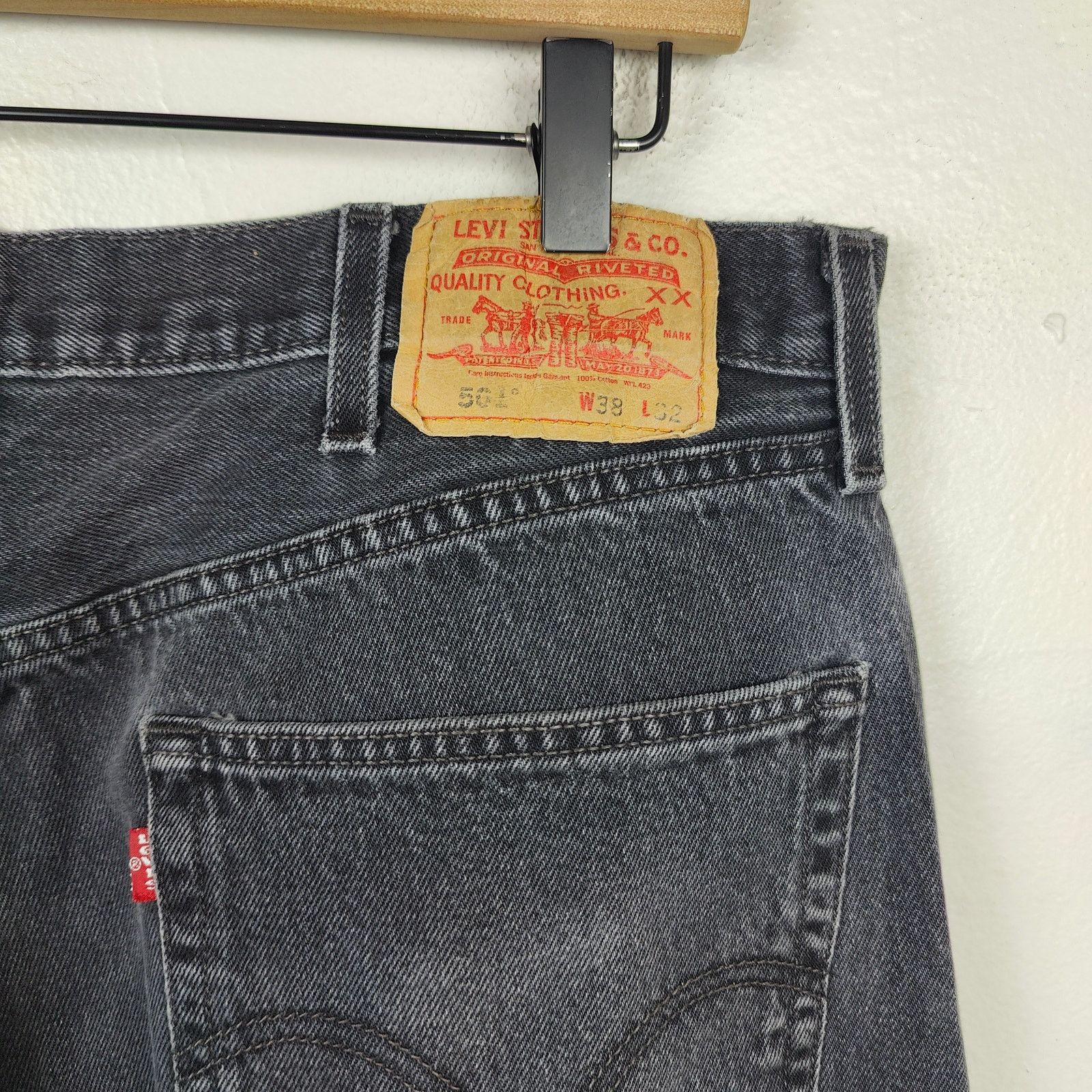 Levi's Vintage 90s Levi's 501 Jeans Mens 38x32 Black Straight Size US 38 / EU 54 - 4 Thumbnail