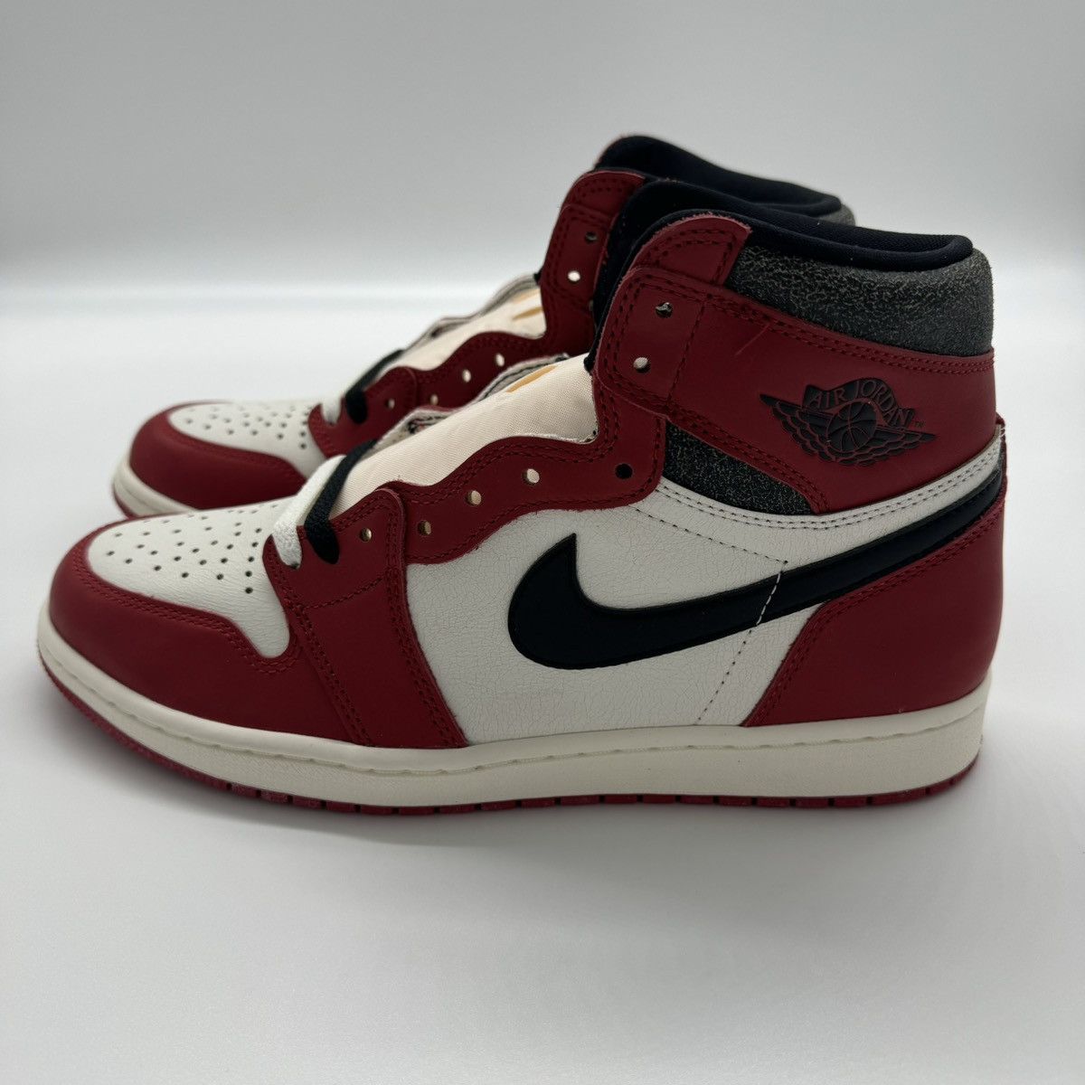 Nike Jordan 1 Retro High OG Chicago Lost and Found | Grailed