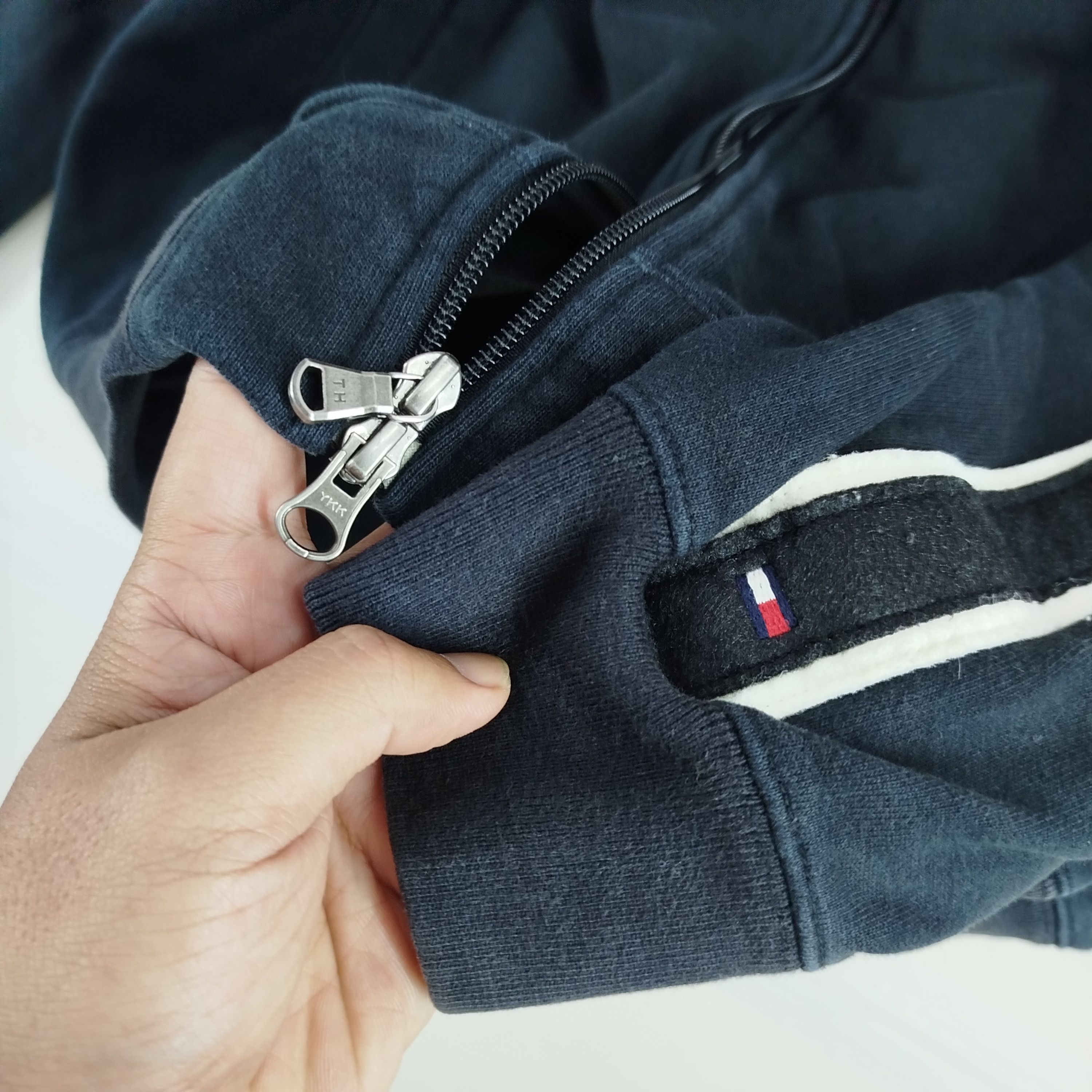 Tommy Hilfiger Tommy Hilfiger Embroidery Big Spell Out Zipper Size US L / EU 52-54 / 3 - 5 Thumbnail